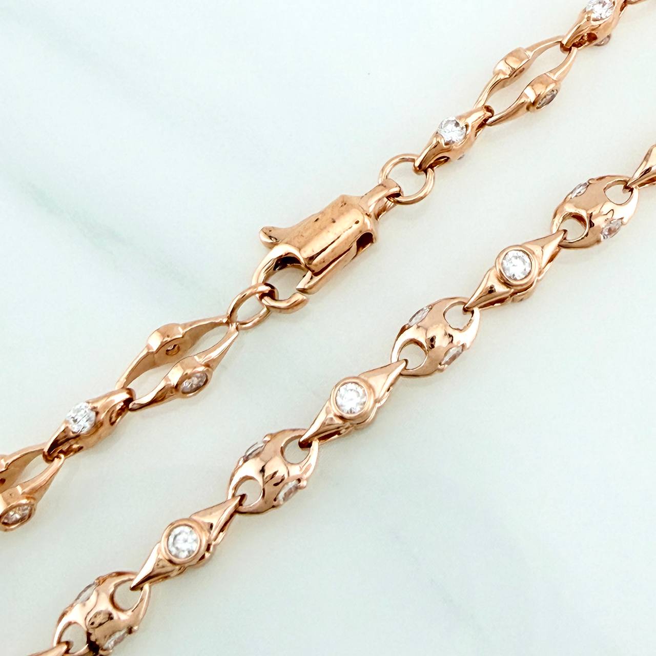 Cadena Rustica Nexus 28.25gr / 61.3cm / 4.55mm Oro Rosa 18K $