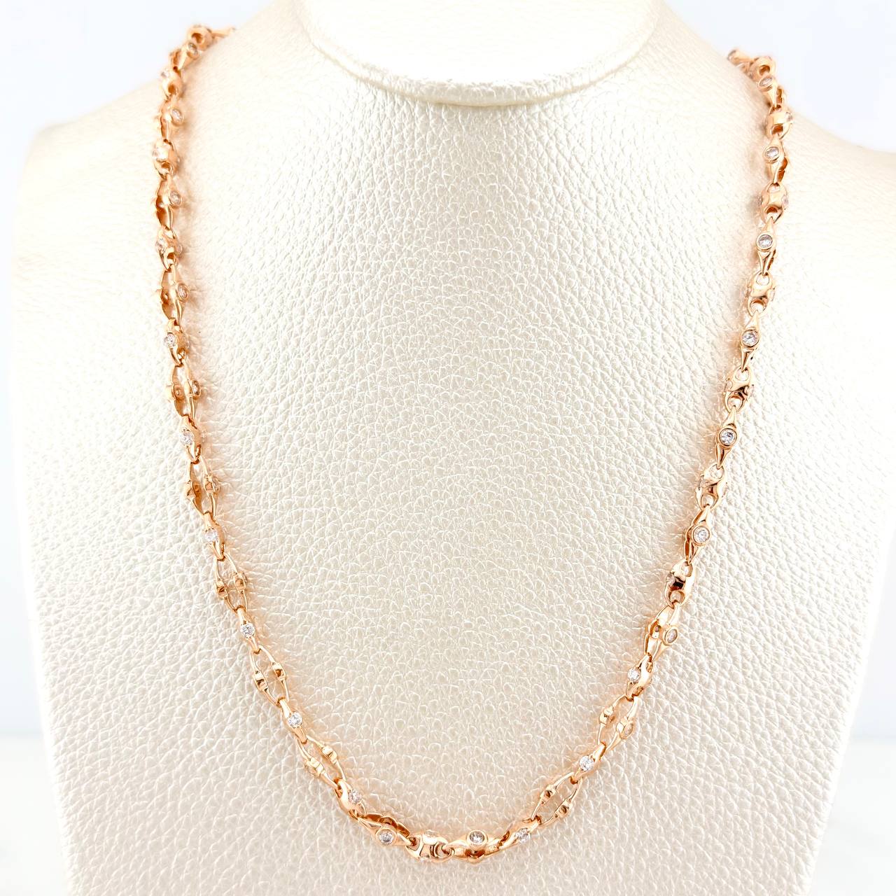 Cadena Rustica Nexus 28.25gr / 61.3cm / 4.55mm Oro Rosa 18K $