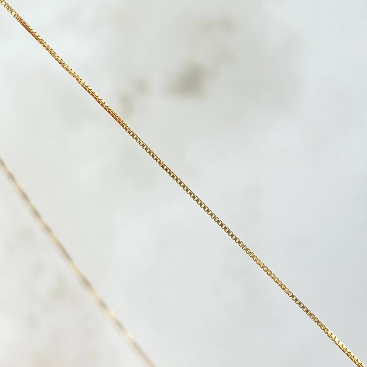 Set Cadena Veneciana 0.95gr / 45cm / 0.6mm + Dije Virgen Milagrosa 0.4gr / 1.5cm / 1.35gr Oro Amarillo 18K (Oferta)