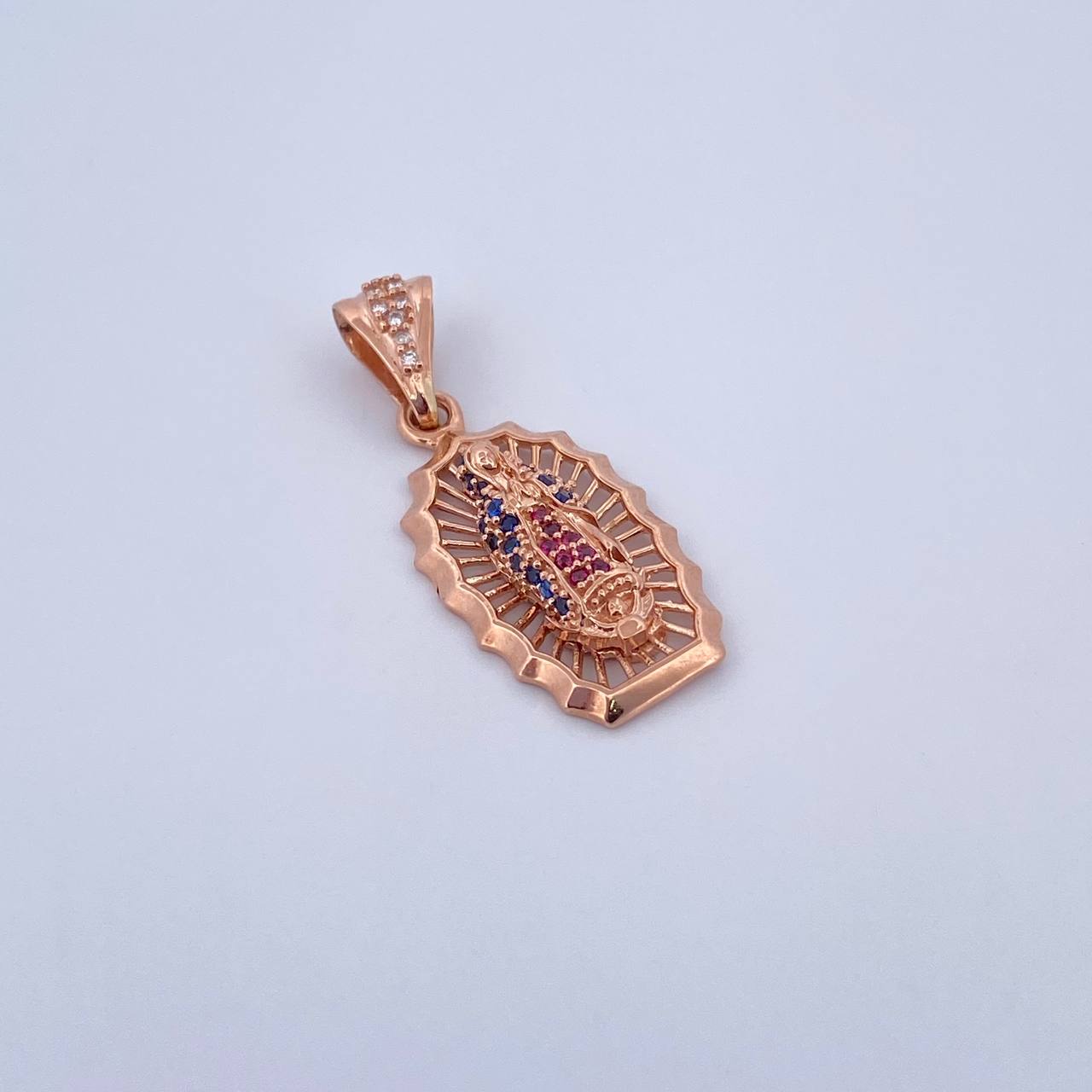 Dije Virgen Guadalupe 3.1gr / 3cm / Circones Fucsias Azules Blancos  Oro Rosa 18K $
