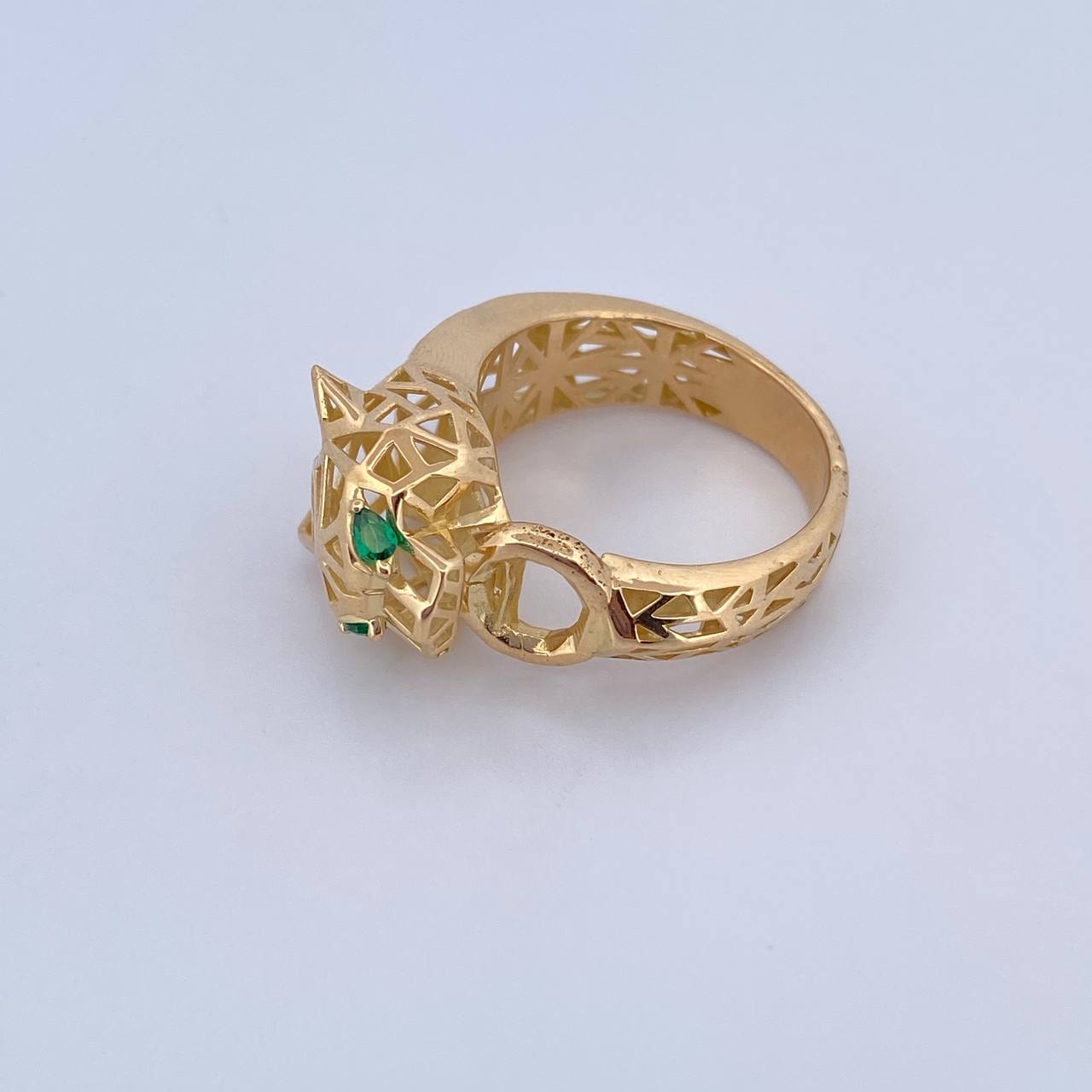 Anillo Pantera Filigrana 6.7gr / T8 3/4 / Circones Verdes Oro Amarillo 18K $
