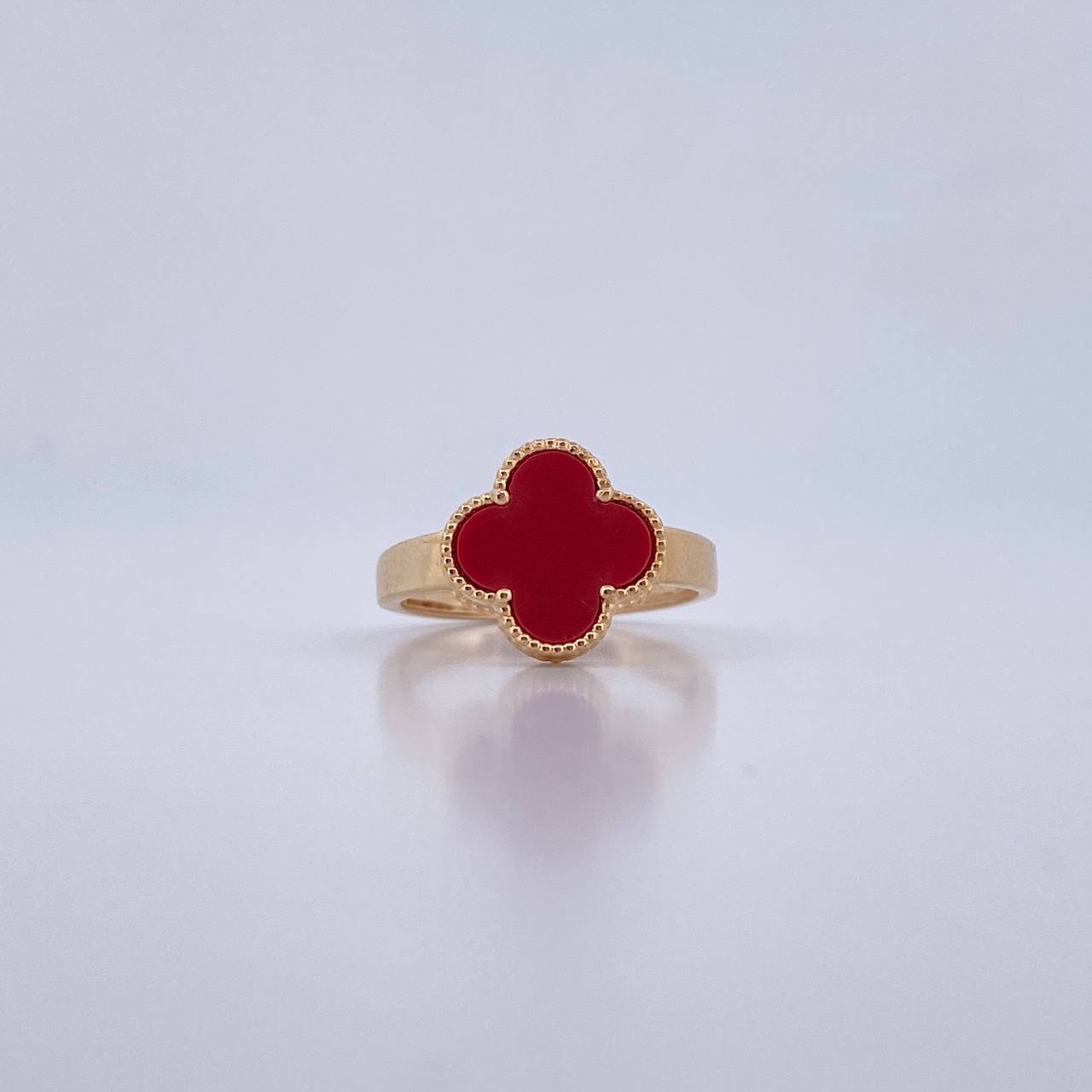 Anillo Trebol 2.85gr / T5 3/4 / Piedra Roja Oro Amarillo 18K $