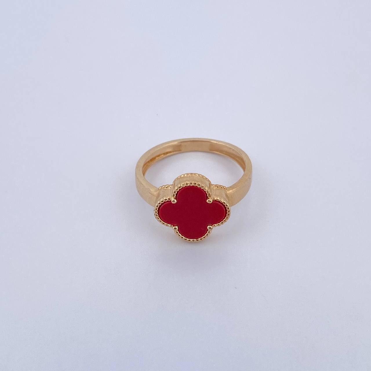 Anillo Trebol 2.85gr / T5 3/4 / Piedra Roja Oro Amarillo 18K $