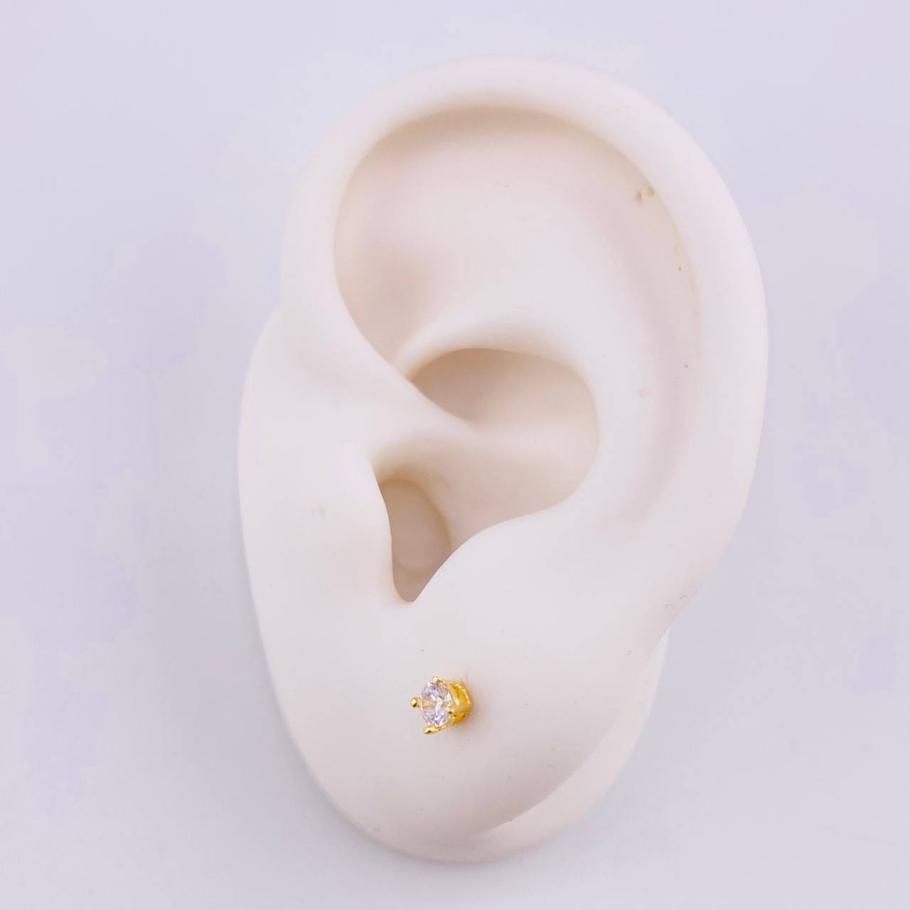 Topos Cuatro Garras 0.7 g / 3.2 mm Oro Amarillo 18K