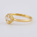 Anillo Trebol Nacar Blanco 1.2 g / T6 3/4 Oro Amarillo 18K