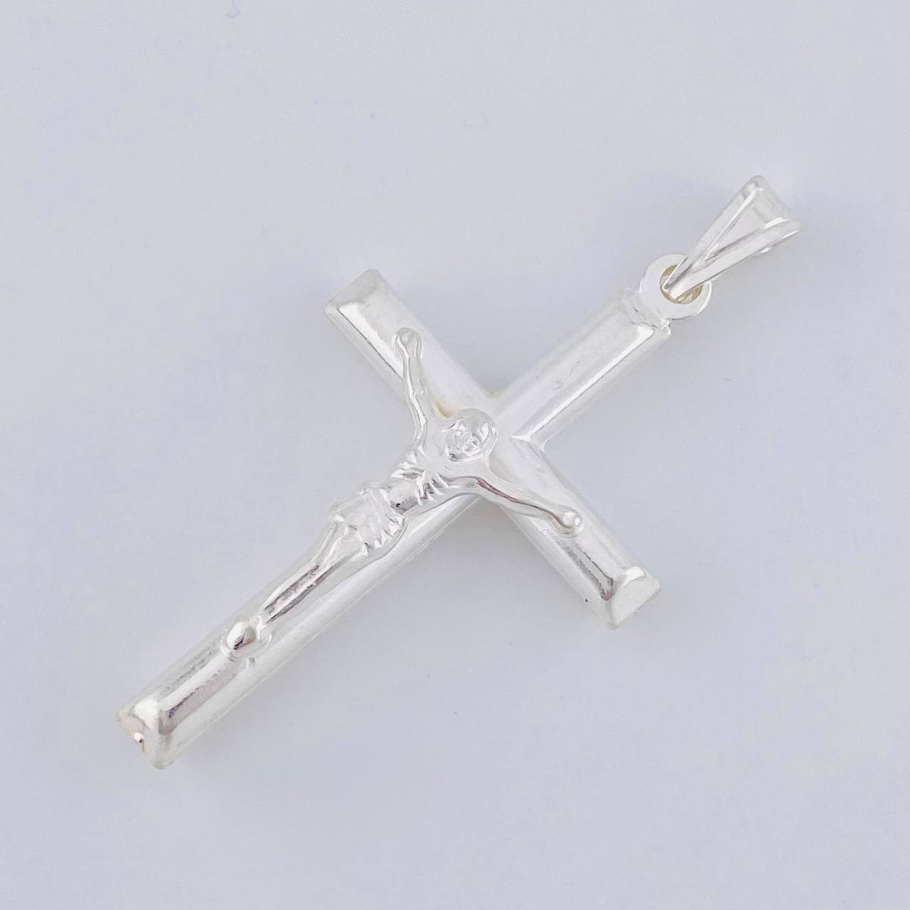 Dije Cruz Cristo Puntas Planas 3.15 g / 4.4 cm Plata 925