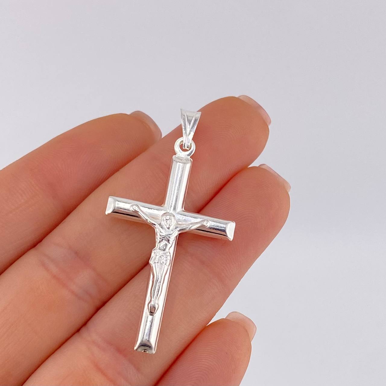 Dije Cruz Cristo Puntas Planas 3.15 g / 4.4 cm Plata 925