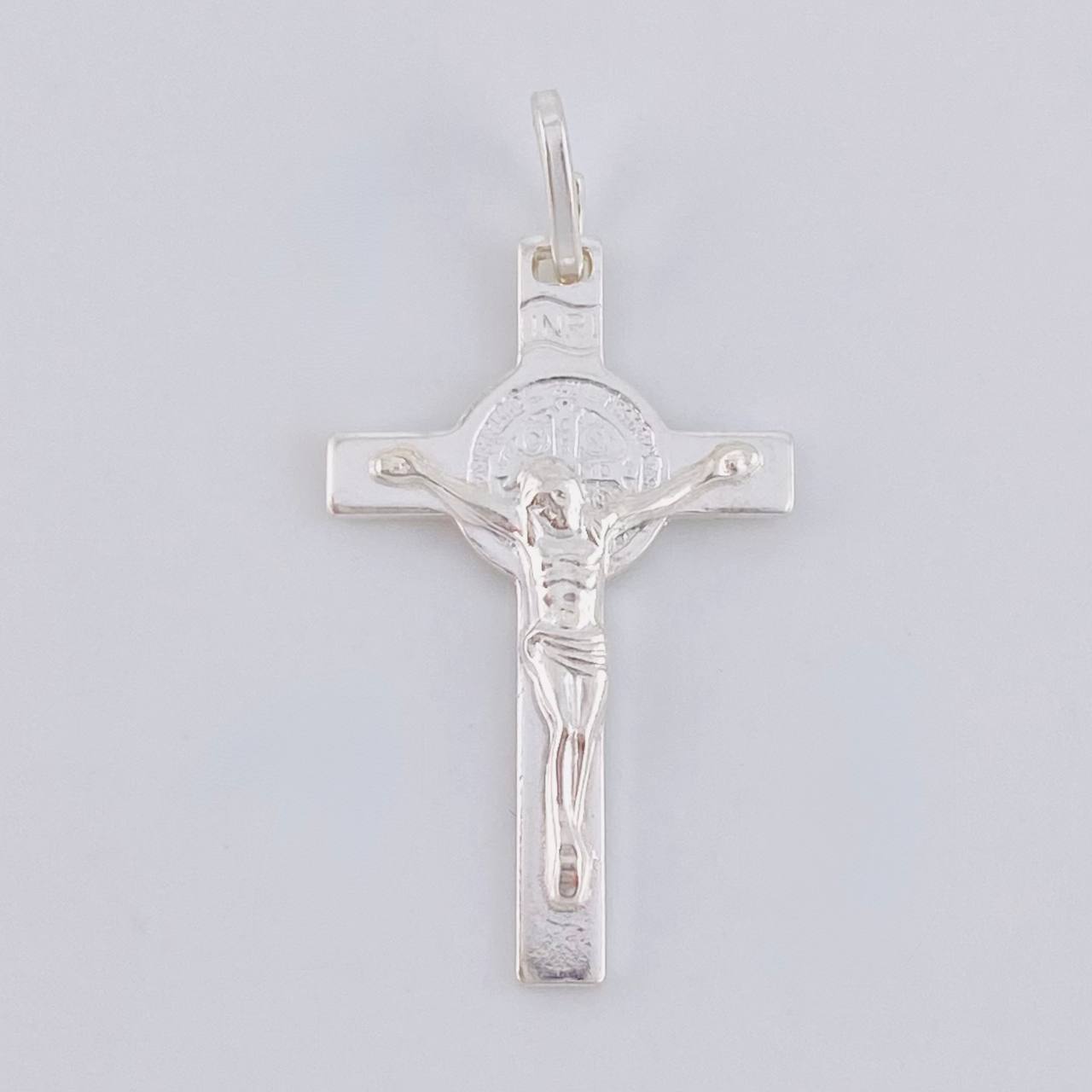 Dije Cruz Cristo San Benito 1.85 g / 3.4 cm Plata 925