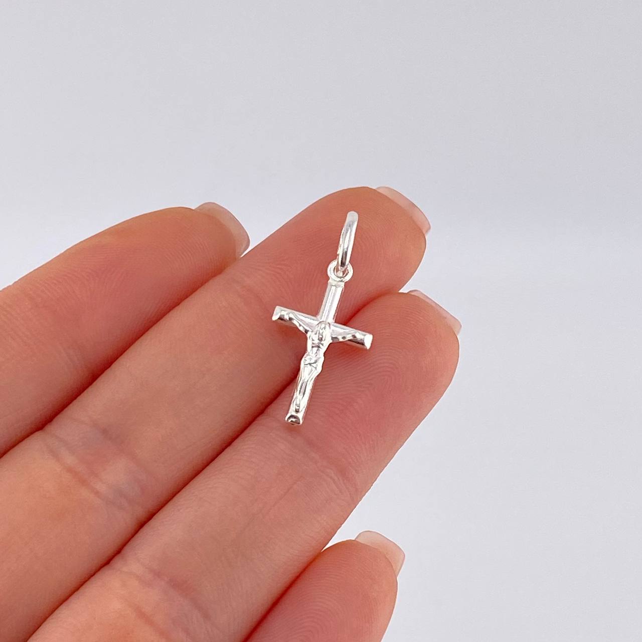 Dije Cruz Cristo 0.95 g / 2.5 cm Plata 925