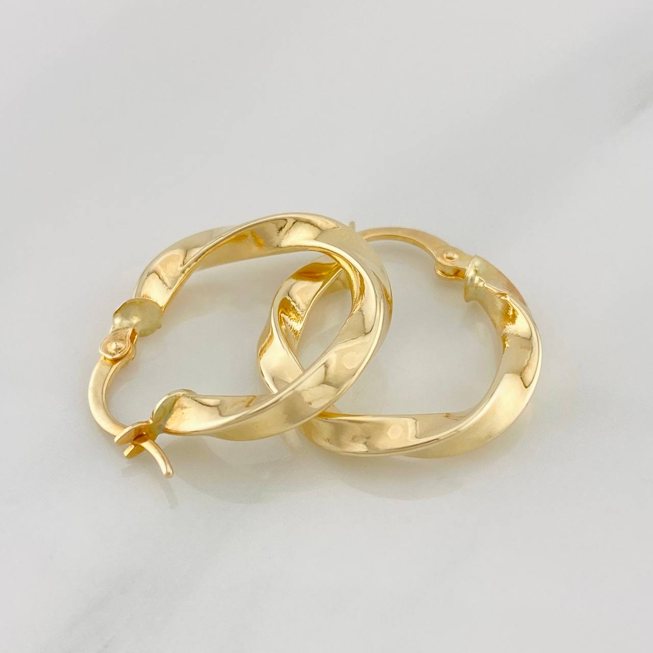 Candongas Asby 2g / 2.4cm Oro Amarillo 18K
