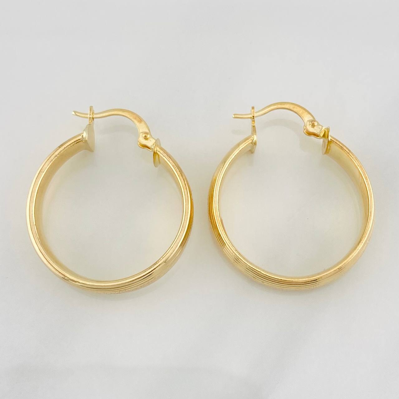 Candongas Winter 2.9g / 3cm Oro Amarillo 18K