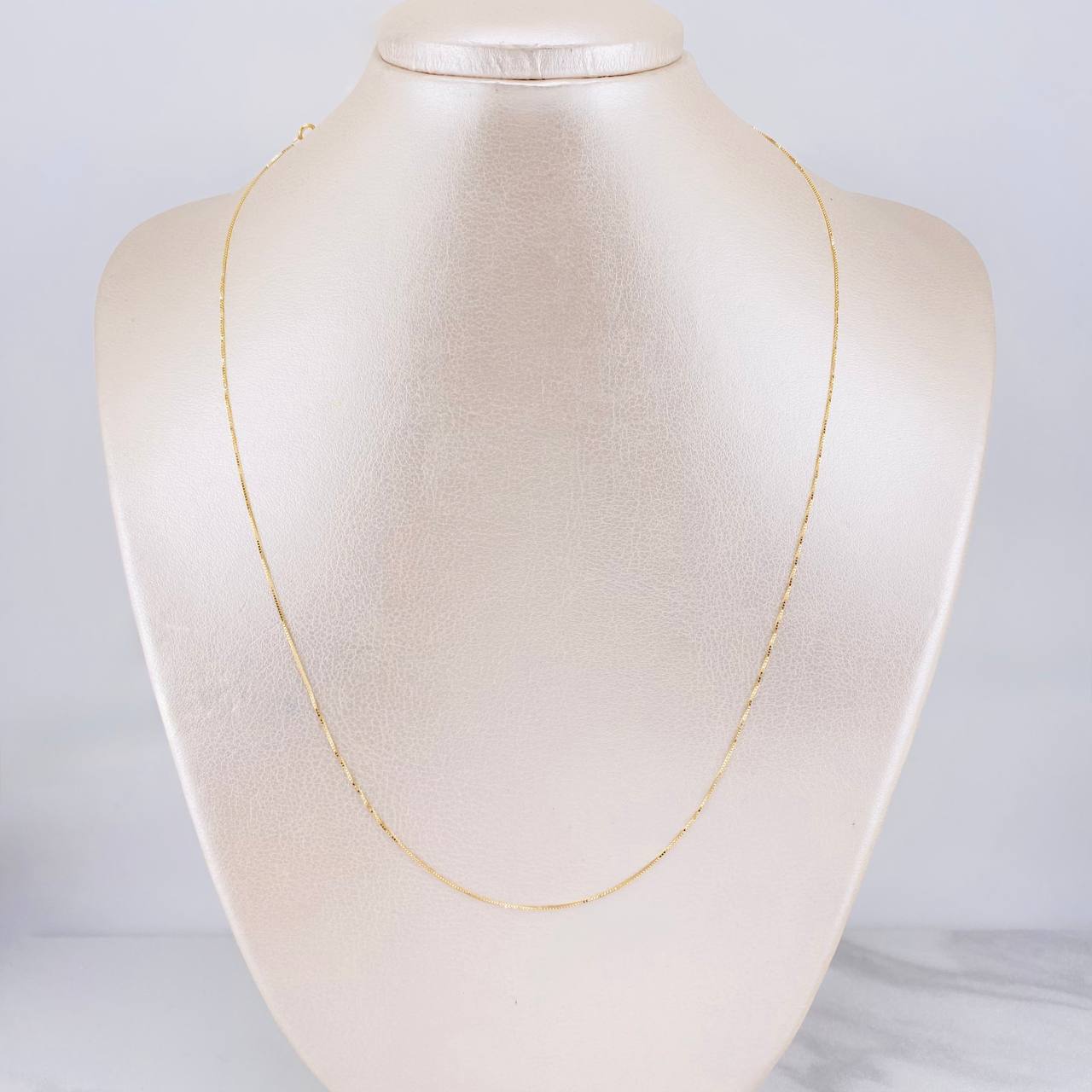 Cadena Veneciana 1.05g / 50cm / 0.6mm Oro Amarillo 18K