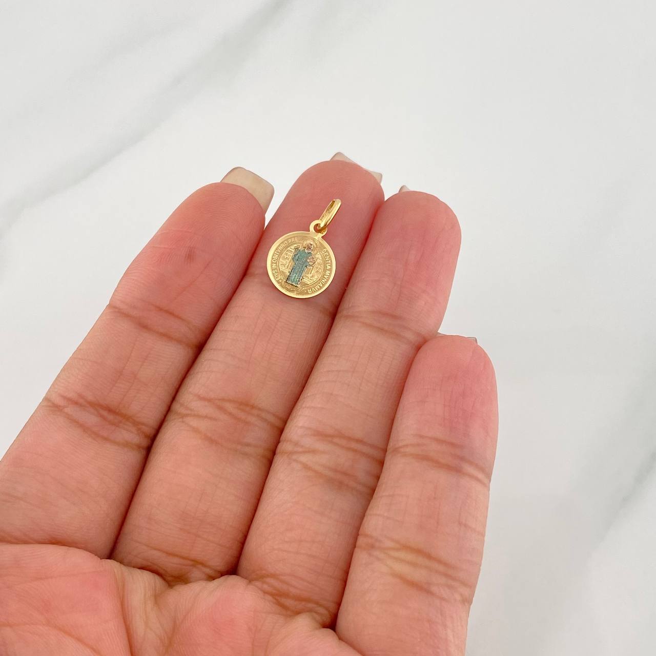Dije San Benito 0.5g / 1.5cm Oro Amarillo 18K