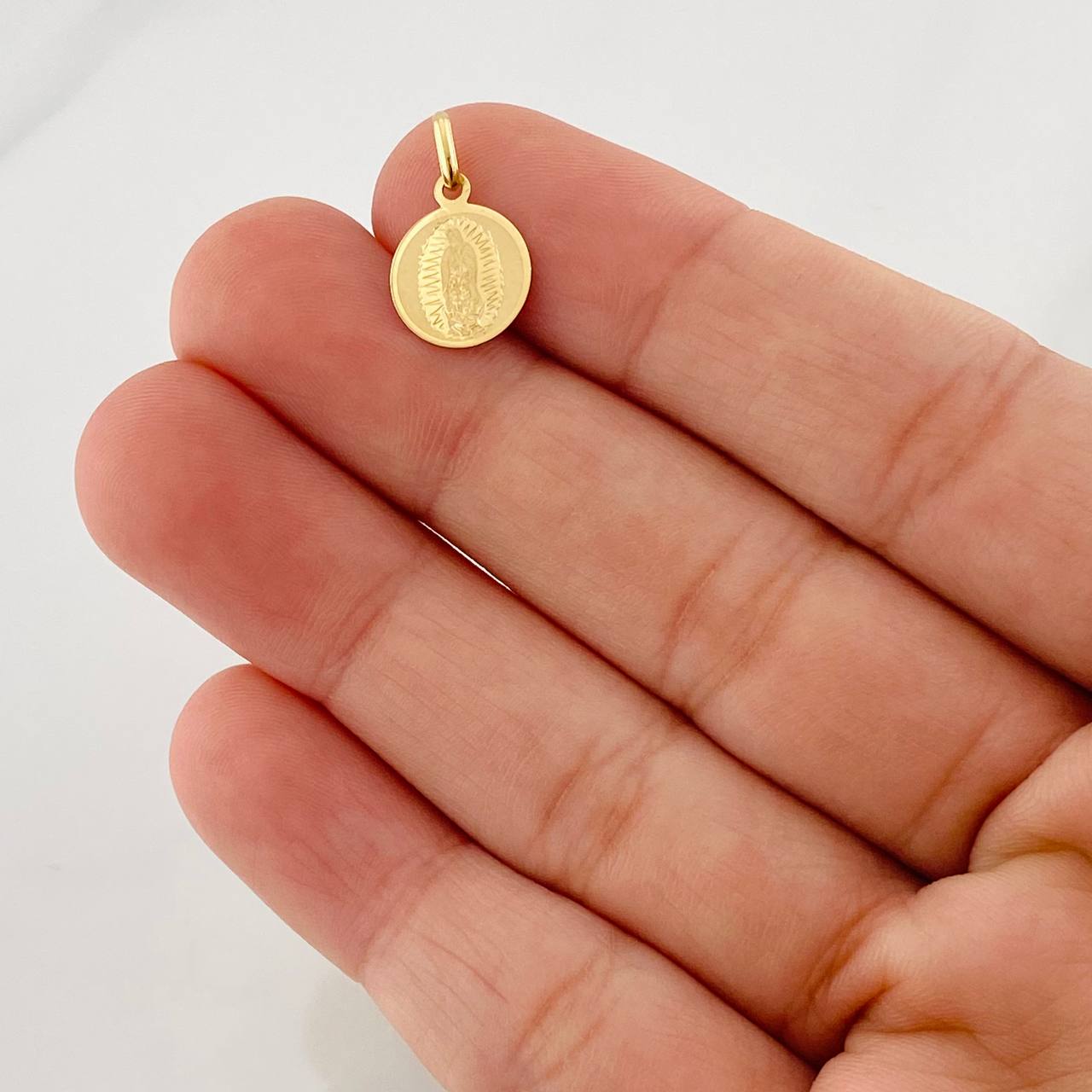 Dije Virgen de Guadalupe 0.45g / 1.6cm Oro Amarillo 18K