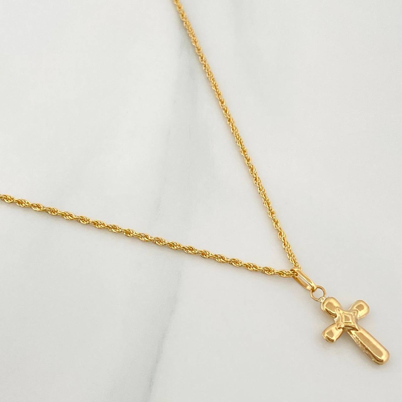 Set Cadena Lazo + Dije Cruz / 1.5gr / 60 cm Oro Amarillo 18K