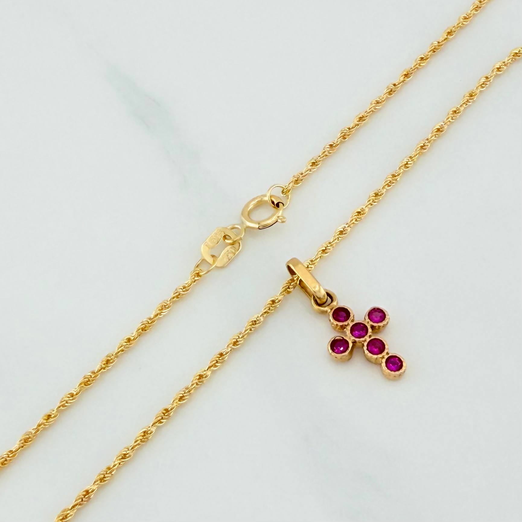 Set Cadena Lazo + Dije Cruz Tupida / 1.7gr / 49.5 cm Oro Amarillo 18K
