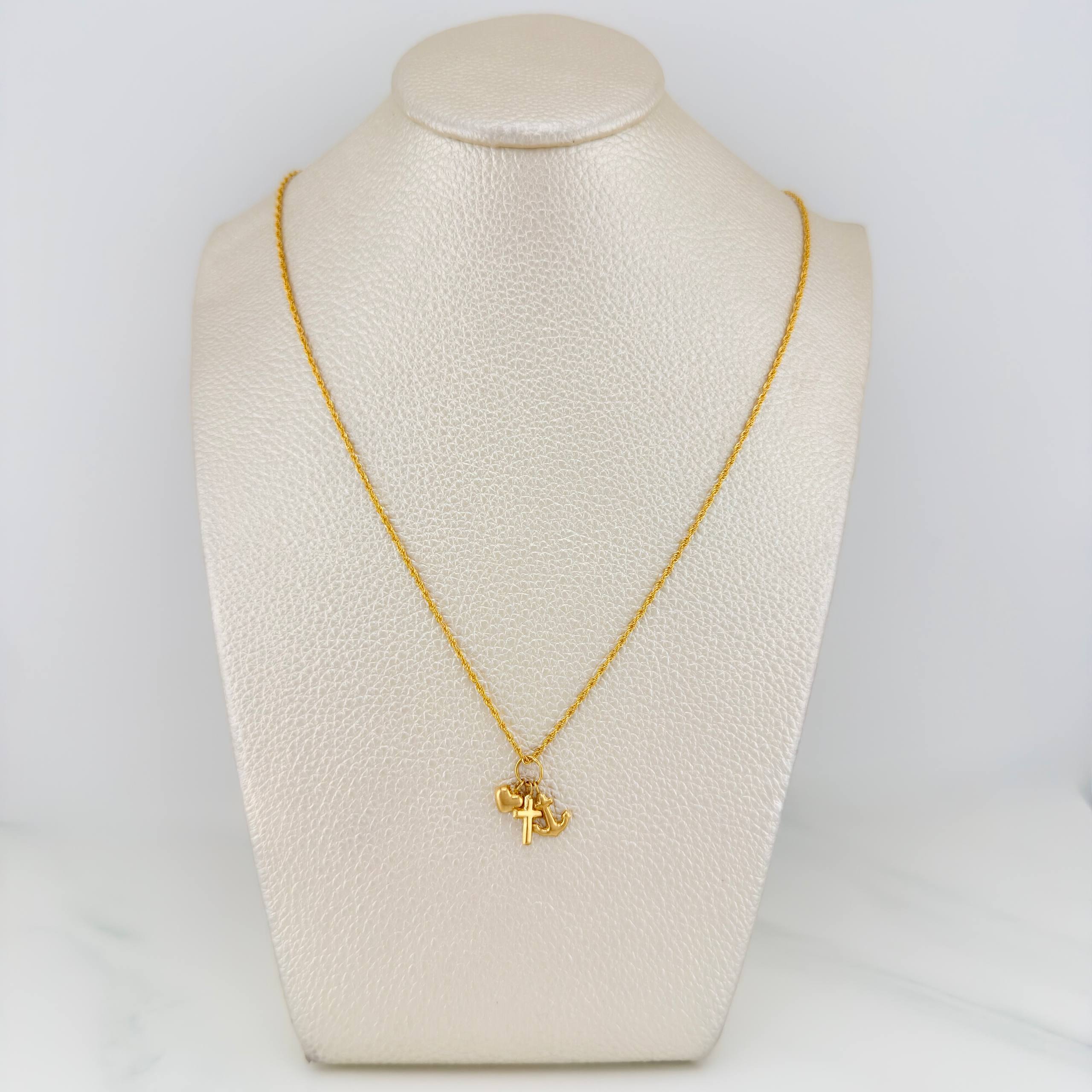 Set Cadena Lazo + Dije Tres Gracias / 1.6gr / 50 cm Oro Amarillo 18K