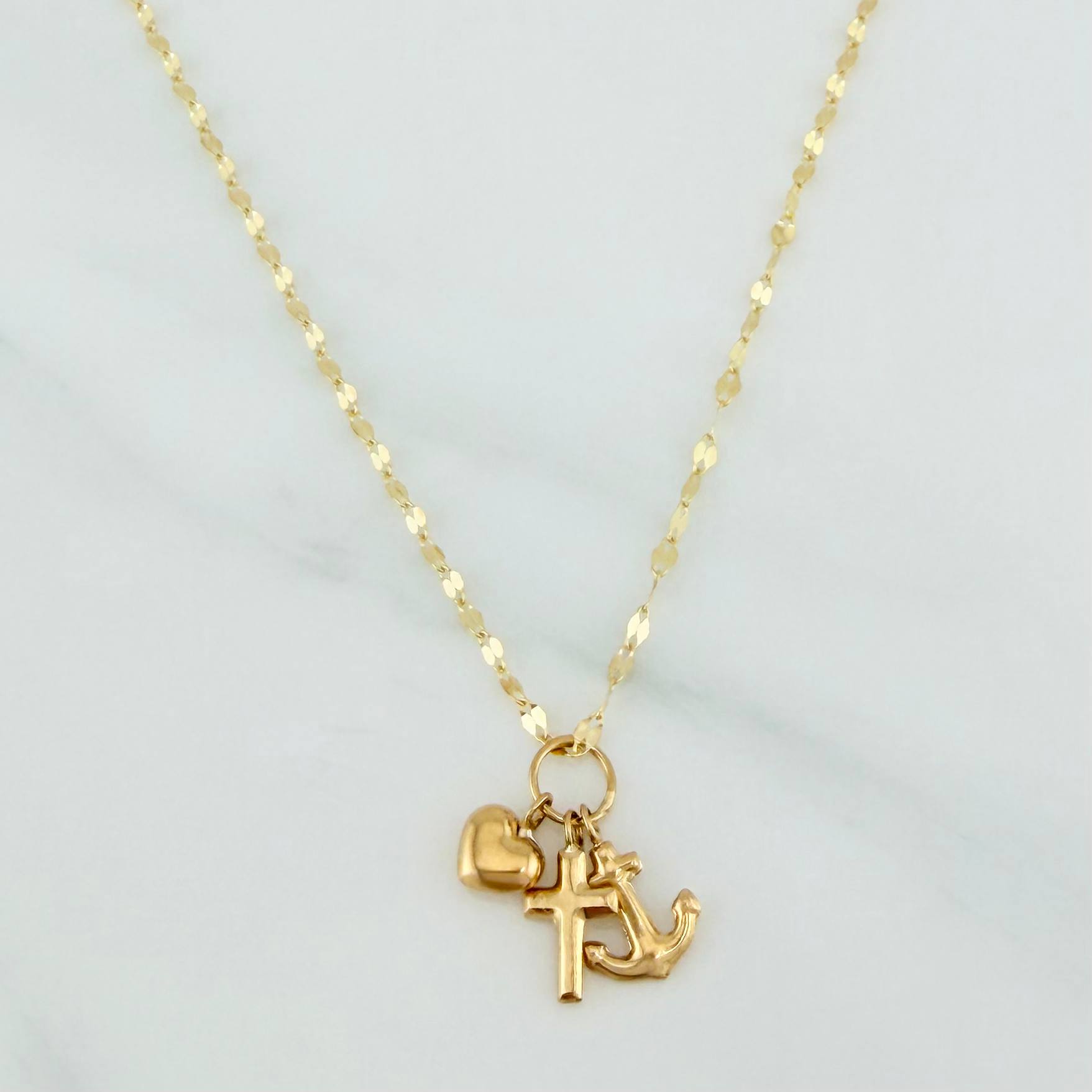 Set Cadena Flor Espejo + Dije Tres Gracias / 1.5gr / 45 cm Oro Amarillo 18K