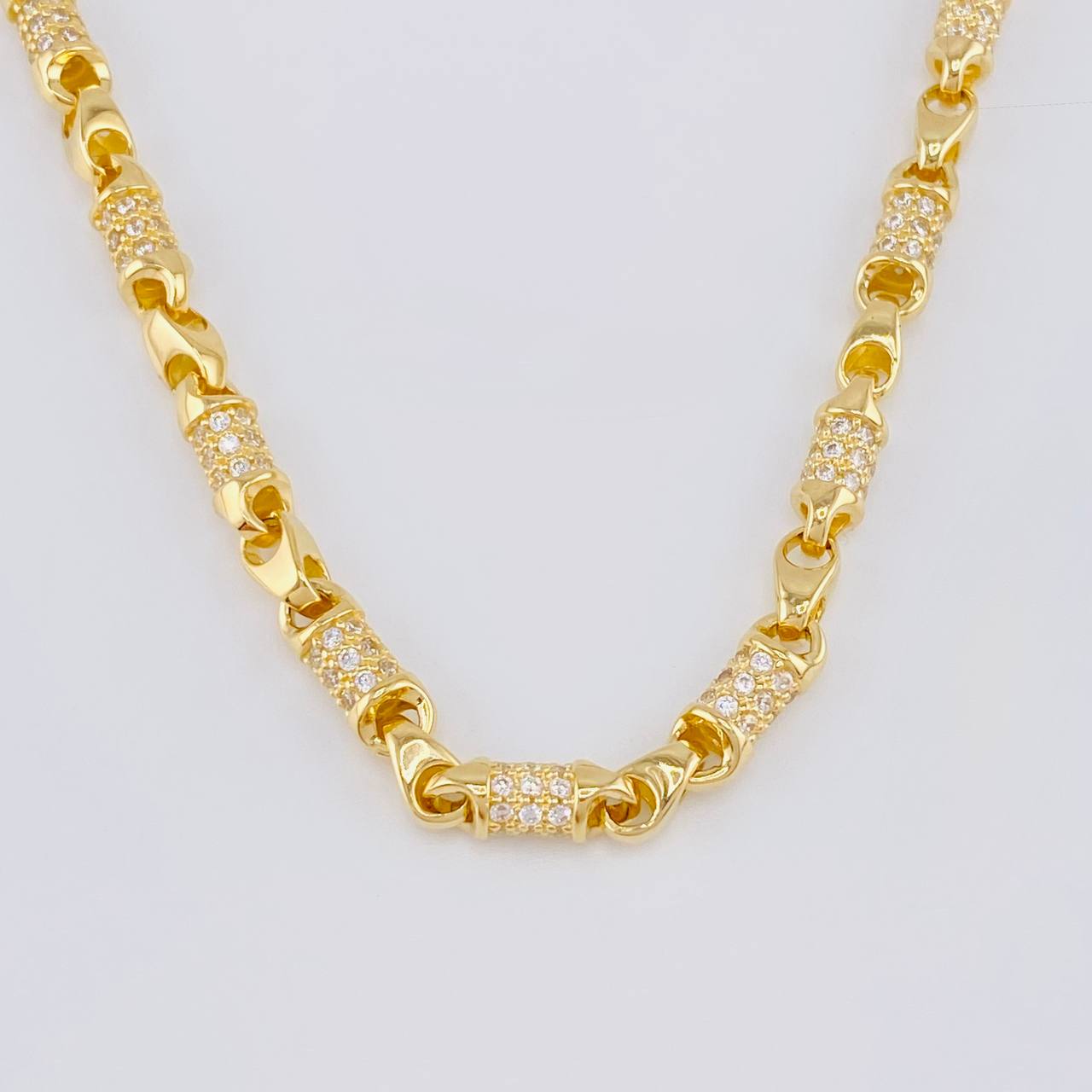 Cadena Rústica Barril 55.65g / 70cm / 4.6mm Oro Amarillo 18K