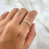 Anillo Media Churumbela 1.85gr / T8 3/4 / Circones Blancos Oro Amarillo 18K ©
