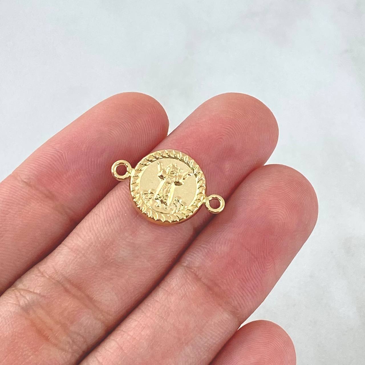 Herraje Divino Niño 0.75gr / 1.9cm / Mate Troquelado Bordeado Oro Amarillo 18K
