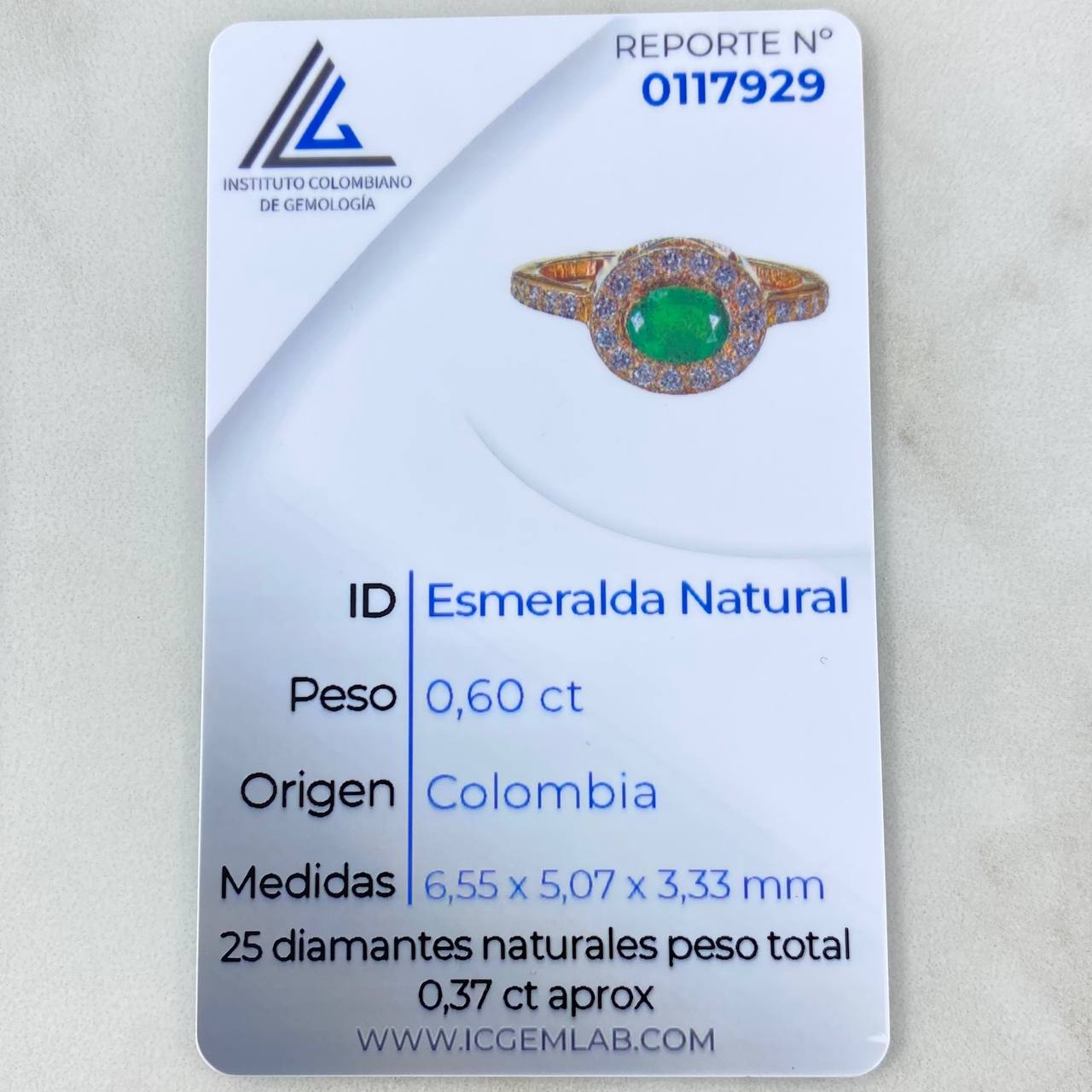 Anillo Halo Ovalado 3.2gr / T7 / 52pts Diamantes 40pts Esmeralda Oro Amarillo (Joya) ©