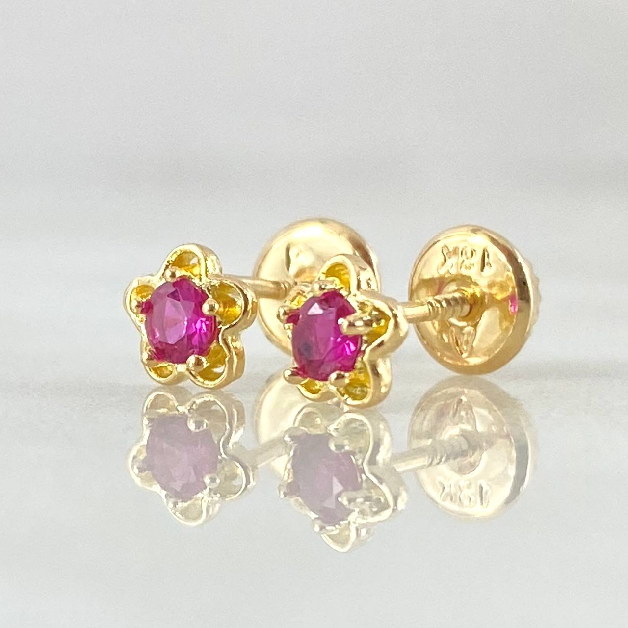 Topos Flor 0.9gr / Oro 18K *