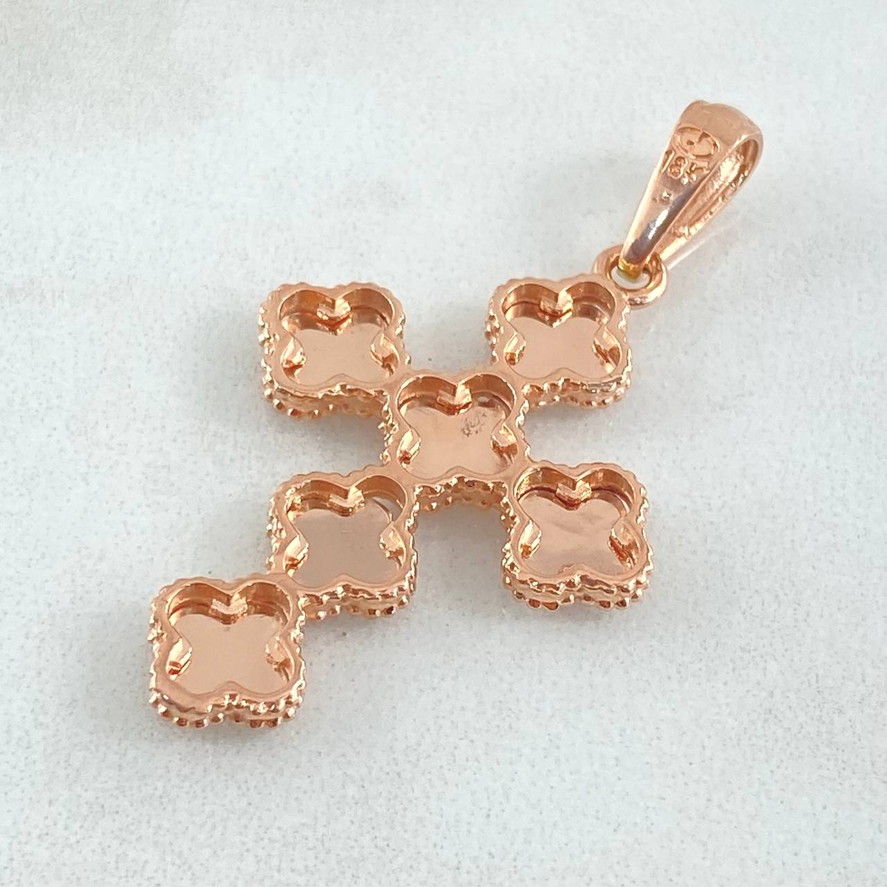 Dije Cruz Trebol 4.15gr / 4.1cm / Oro 18K ©