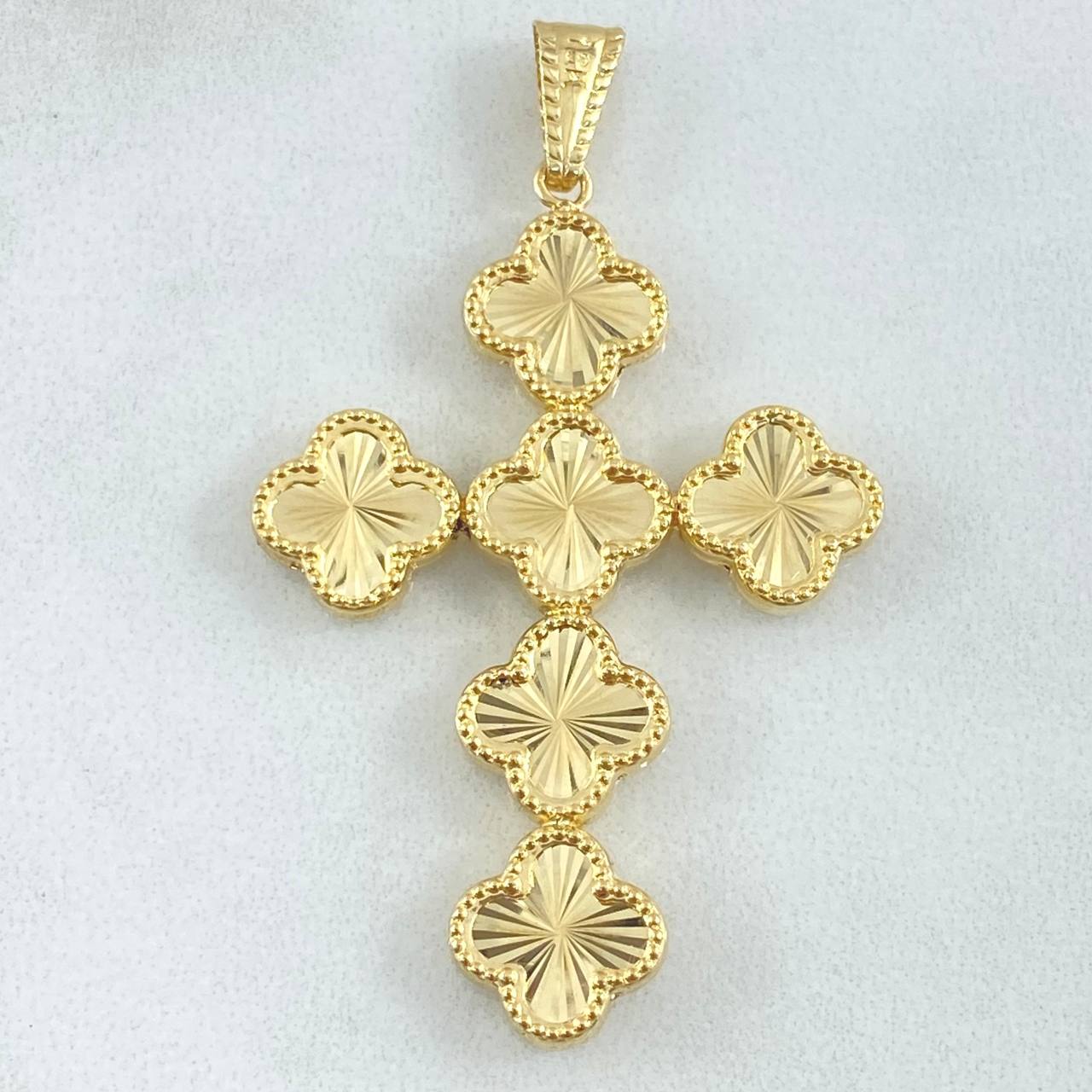 Dije Cruz Trebol 3.7gr / 4.9cm / Oro 18K