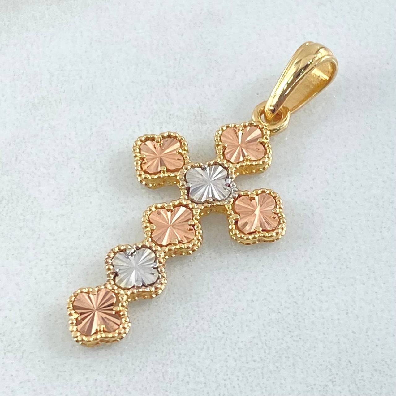 Dije Cruz Trebol 2.4gr / 3.5cm / Oro 18K ©