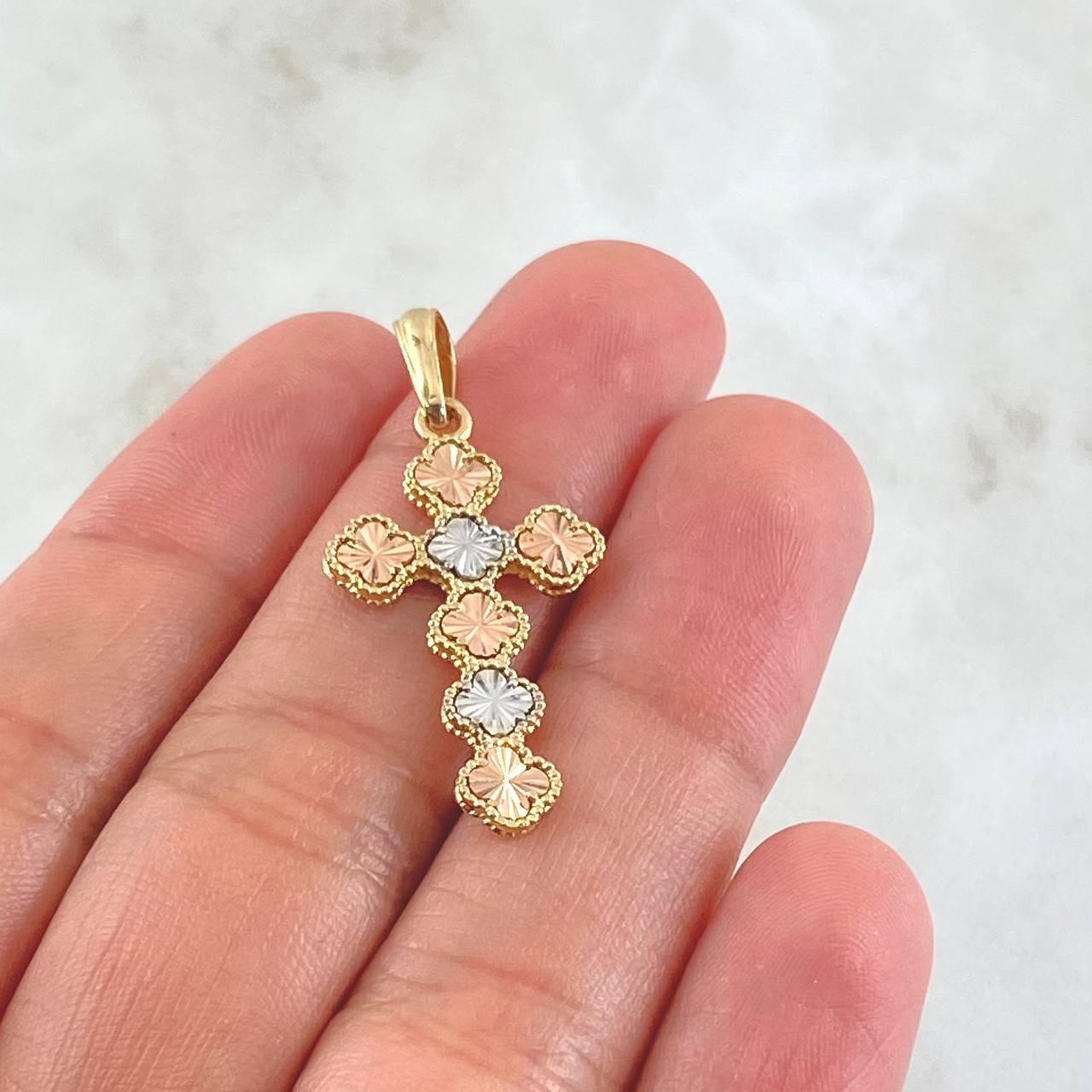 Dije Cruz Trebol 2.4gr / 3.5cm / Oro 18K ©