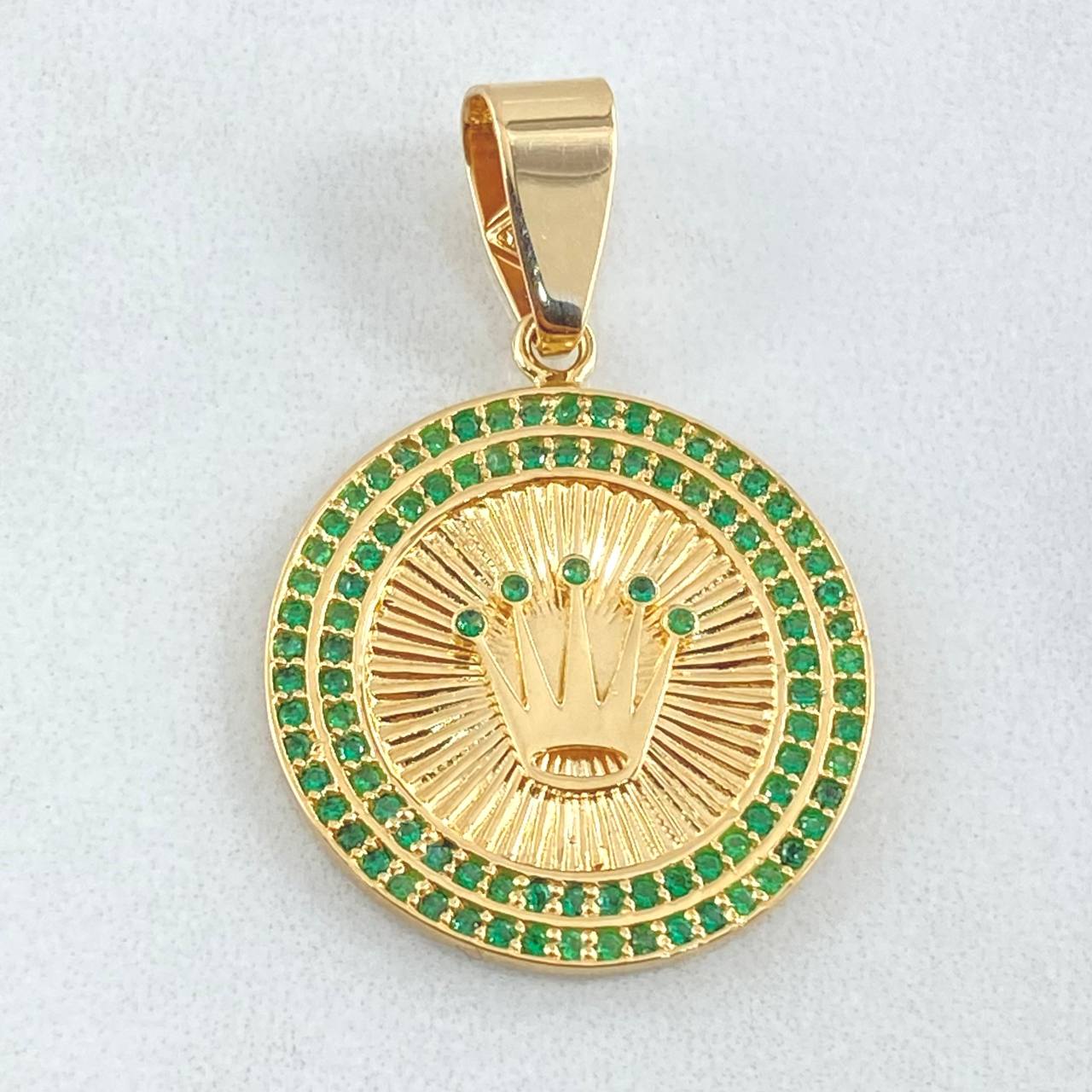 Dije Placa Corona Circular 4.9gr / 3.3cm / Oro 18K