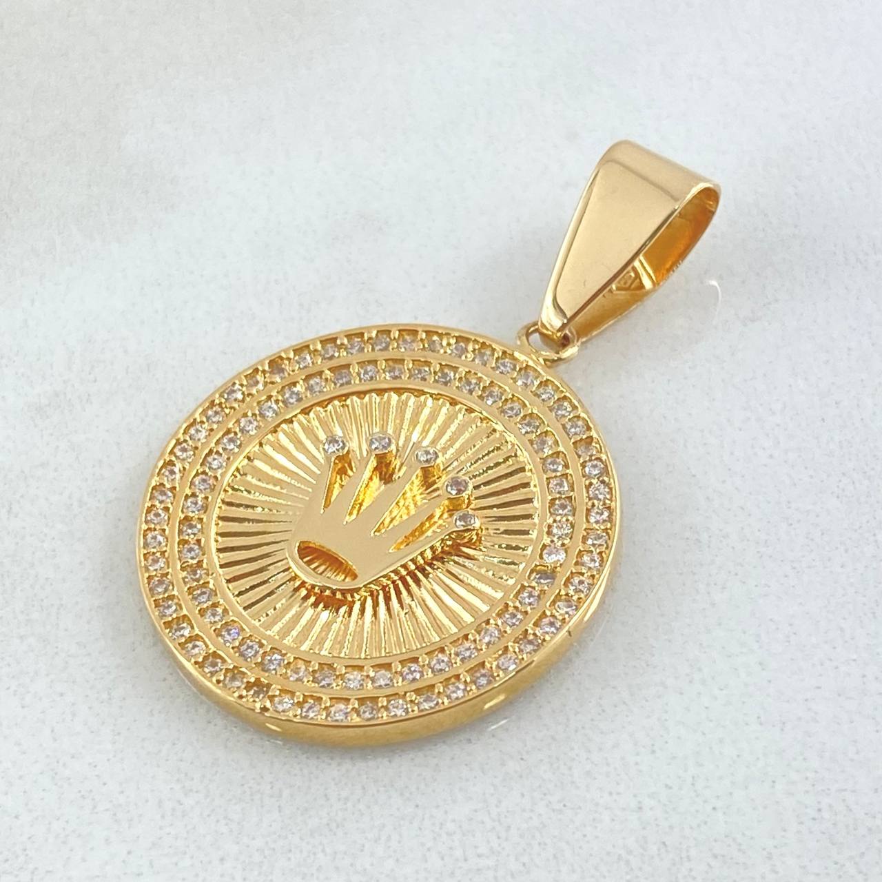 Dije Placa Corona Circular 5.95gr / 3.5cm / Oro 18K ©