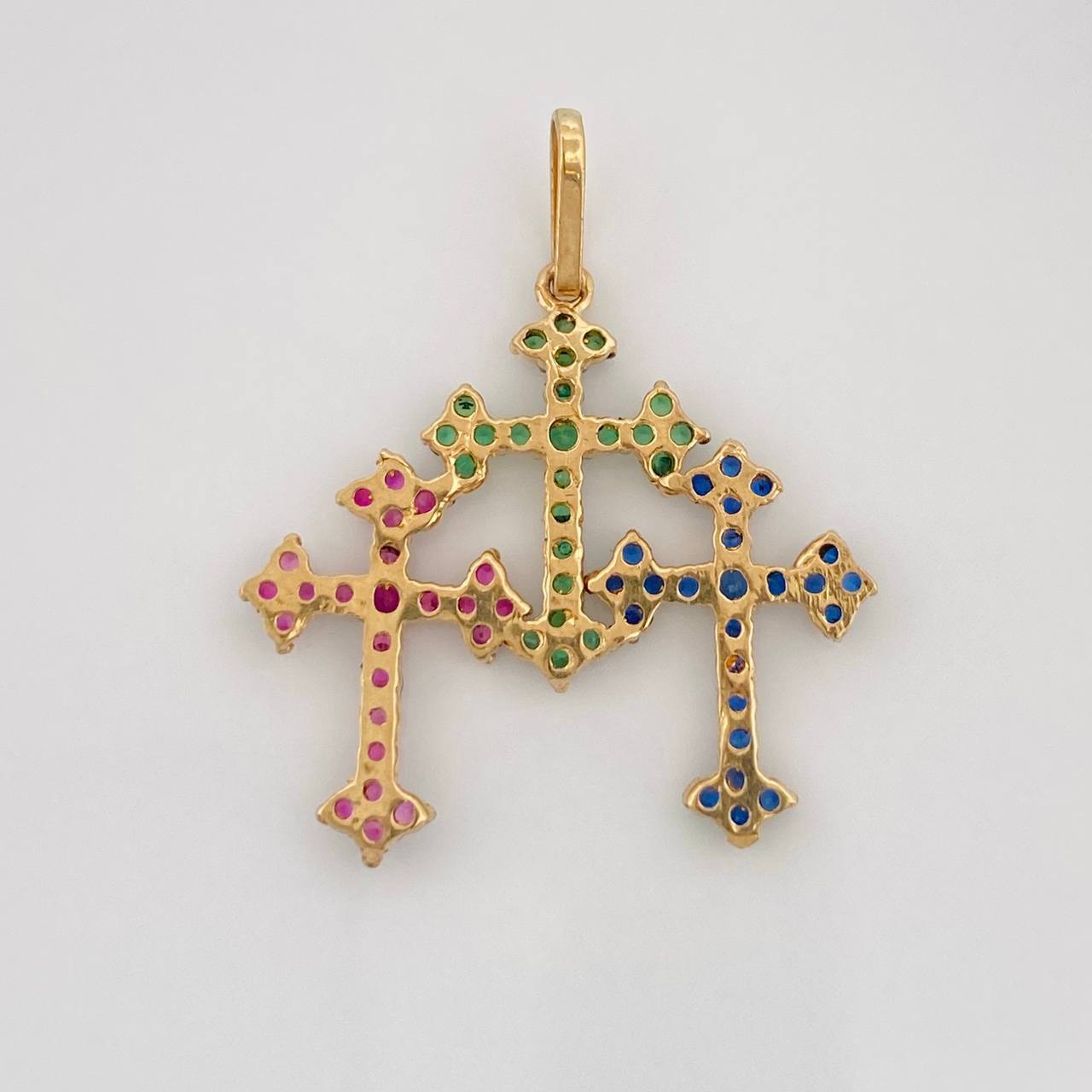 Dije Tres Cruces 1.35g / 2.5cm Dos Oros Negro Amarillo 18K