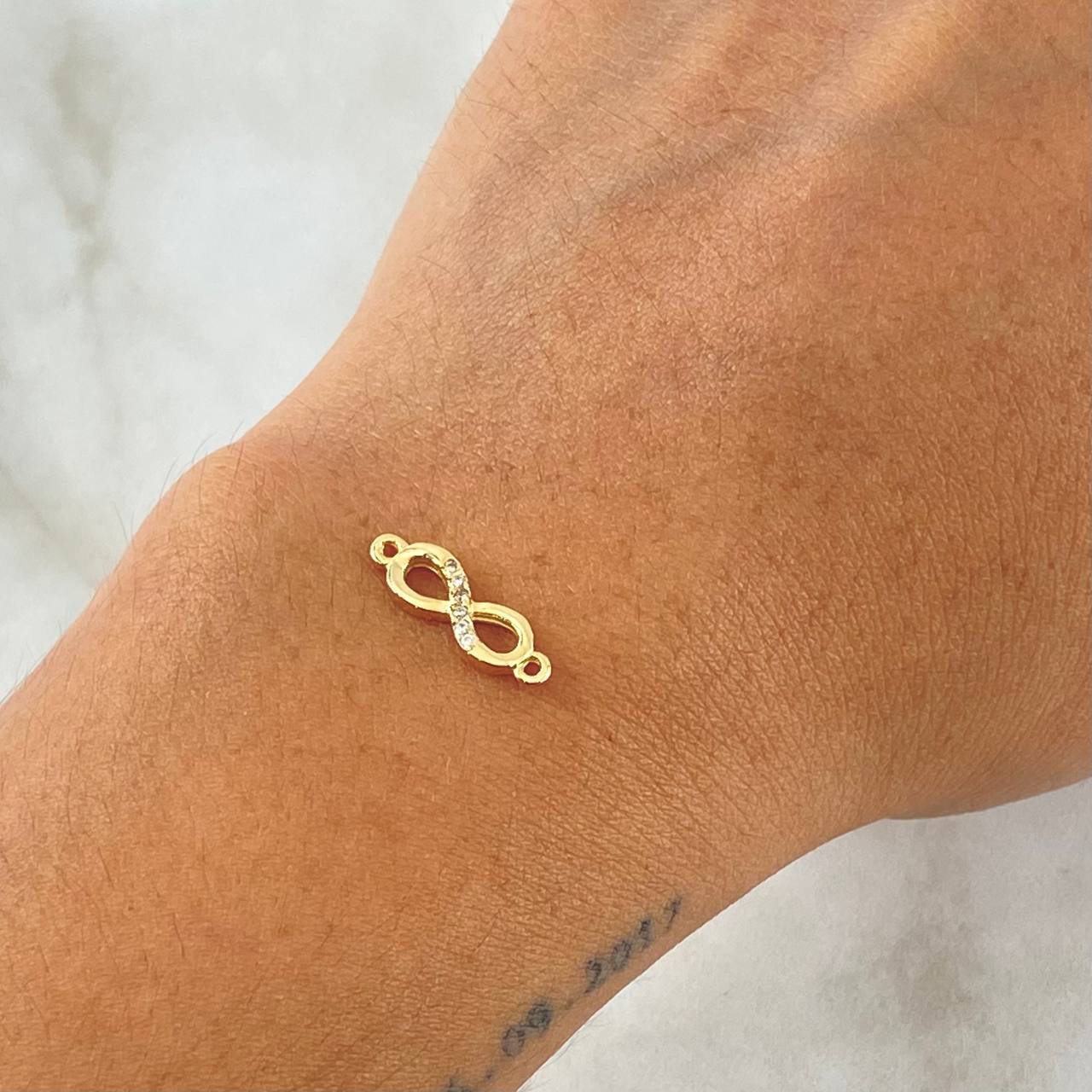 Herraje Infinito 0.7gr / 1.6cm-Circones Blancos Oro Amarillo 18K *