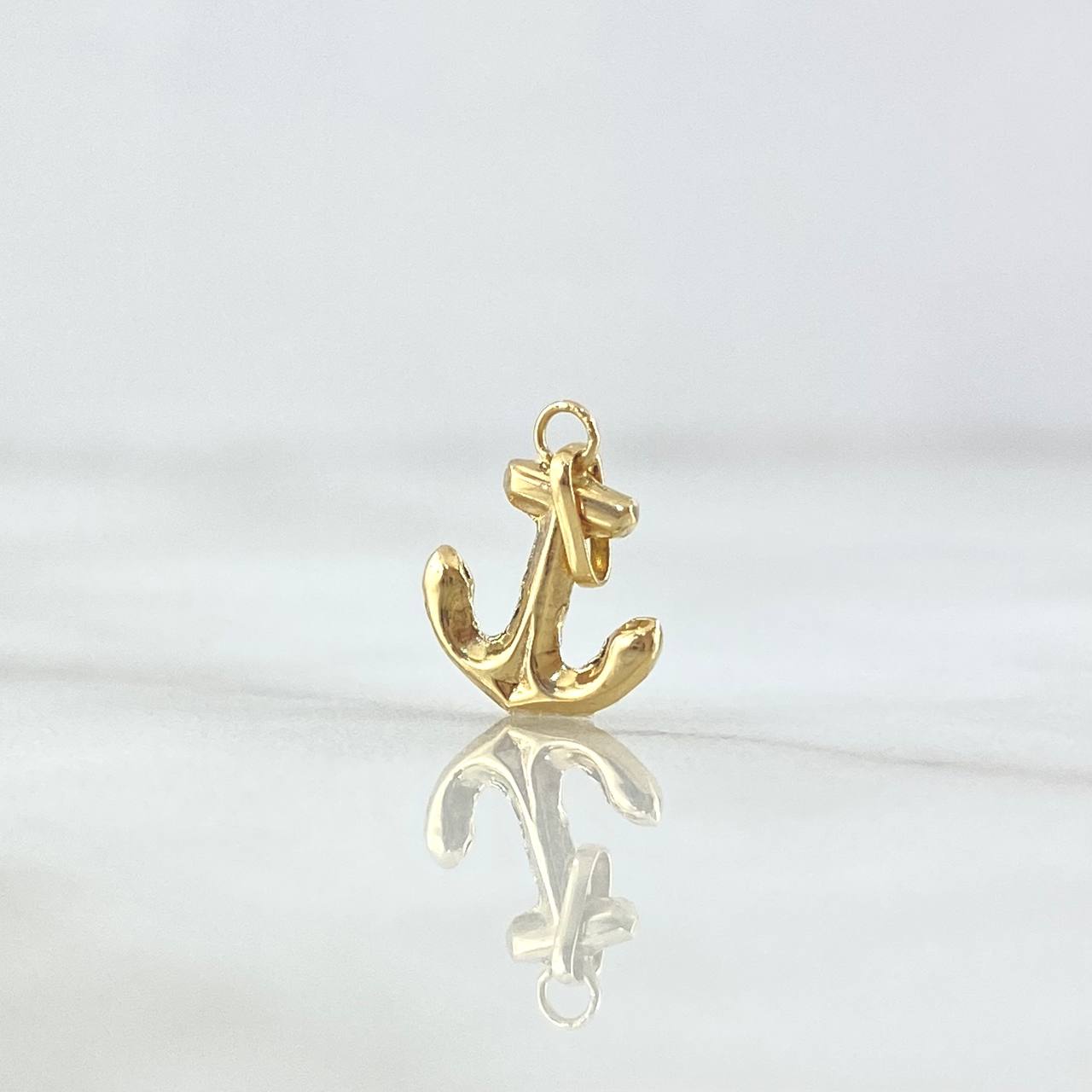 Dije Ancla 0.3gr / 1.5cm / Lisa Oro Amarillo 18K