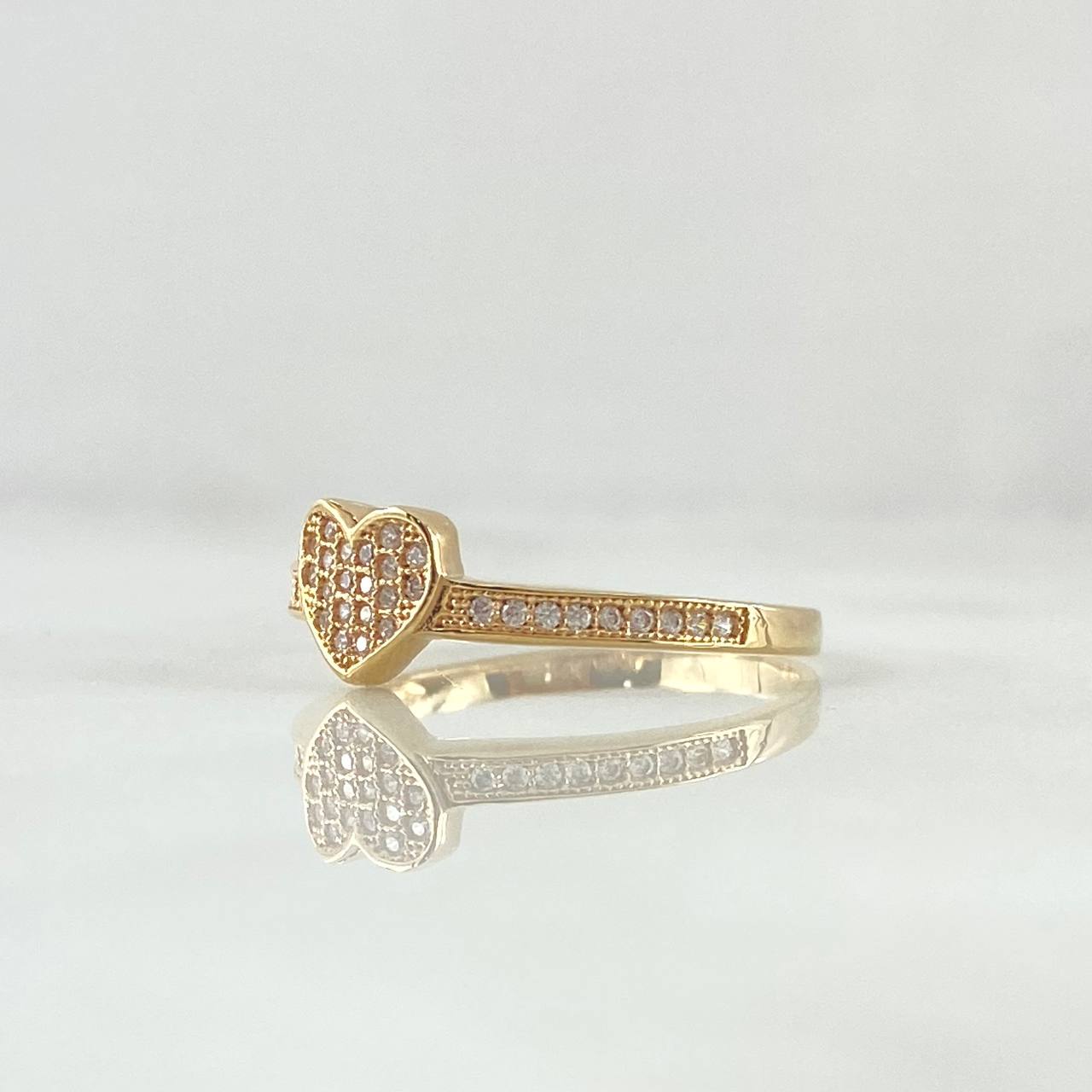 Anillo Corazon Tupido 2.25gr / T8 3/4 / Circones Blancos Oro Amarillo 18K