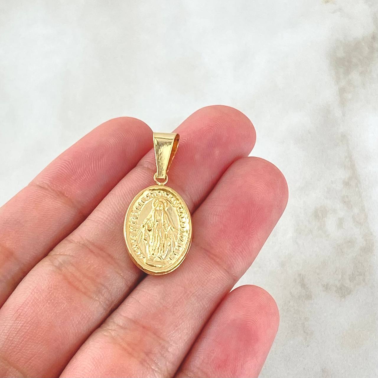 Dije Virgen Milagrosa 1.2gr / 3cm / Oro Amarillo 18K ©
