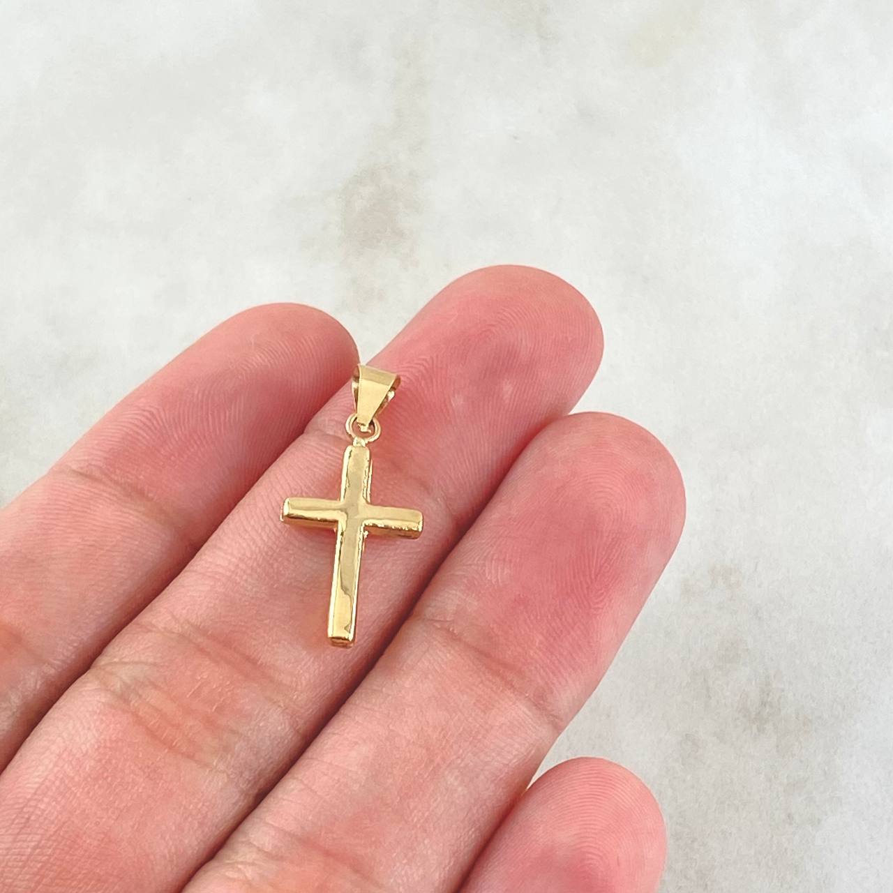 Dije Cruz 0.45gr / 2.3cm / Lisa Oro Amarillo 18K ©