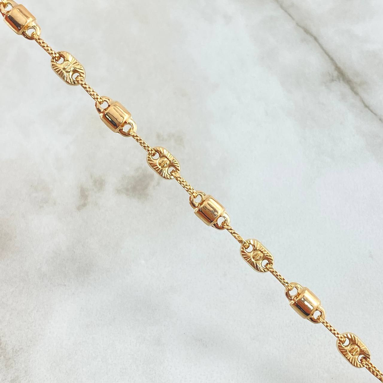 Tobillera Rustico Tornillo Diamantado 5.25gr / 24cm-Oro Amarillo 18K *