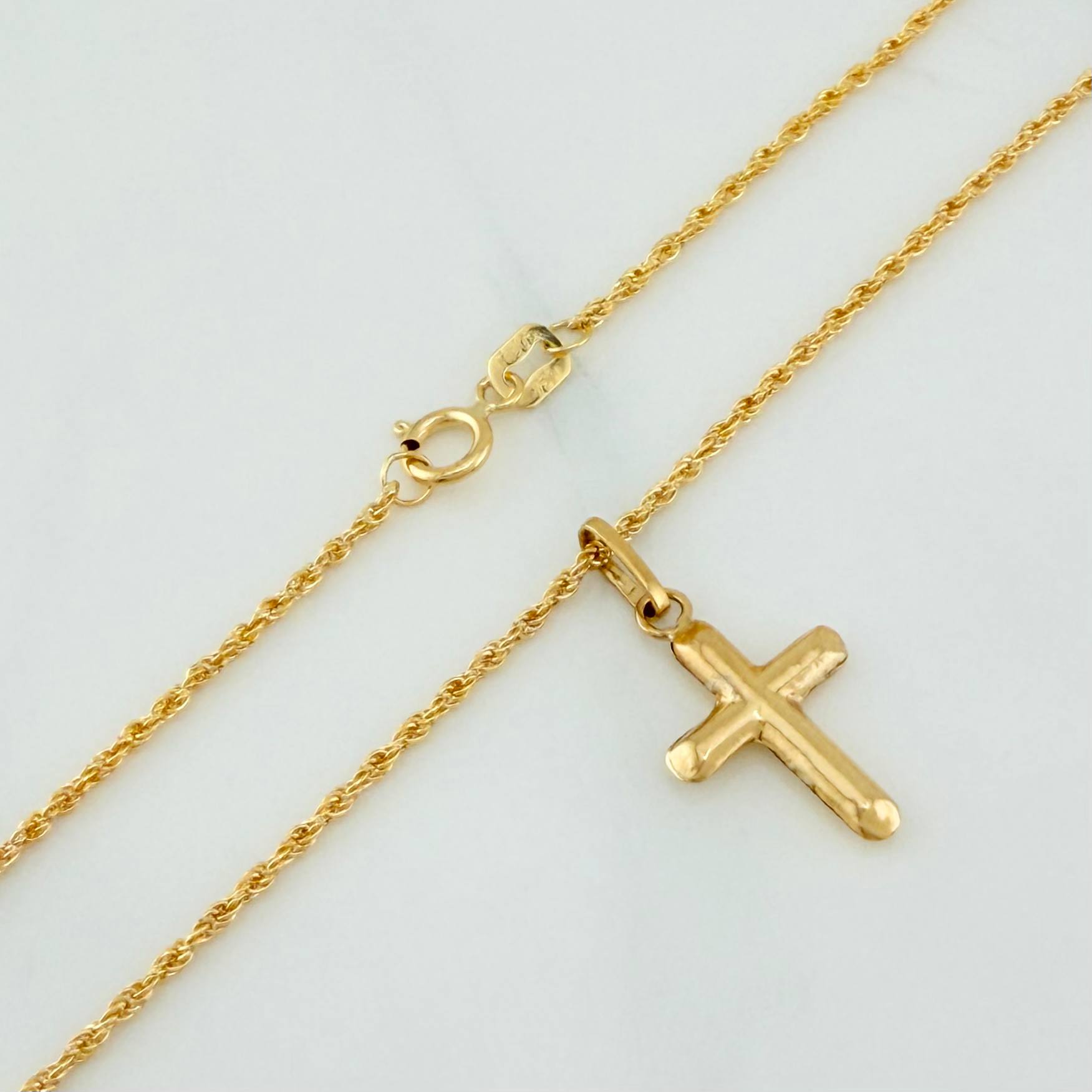Set Cadena Lazo + Dije Cruz / 1.6gr / 60 cm Oro Amarillo 18K