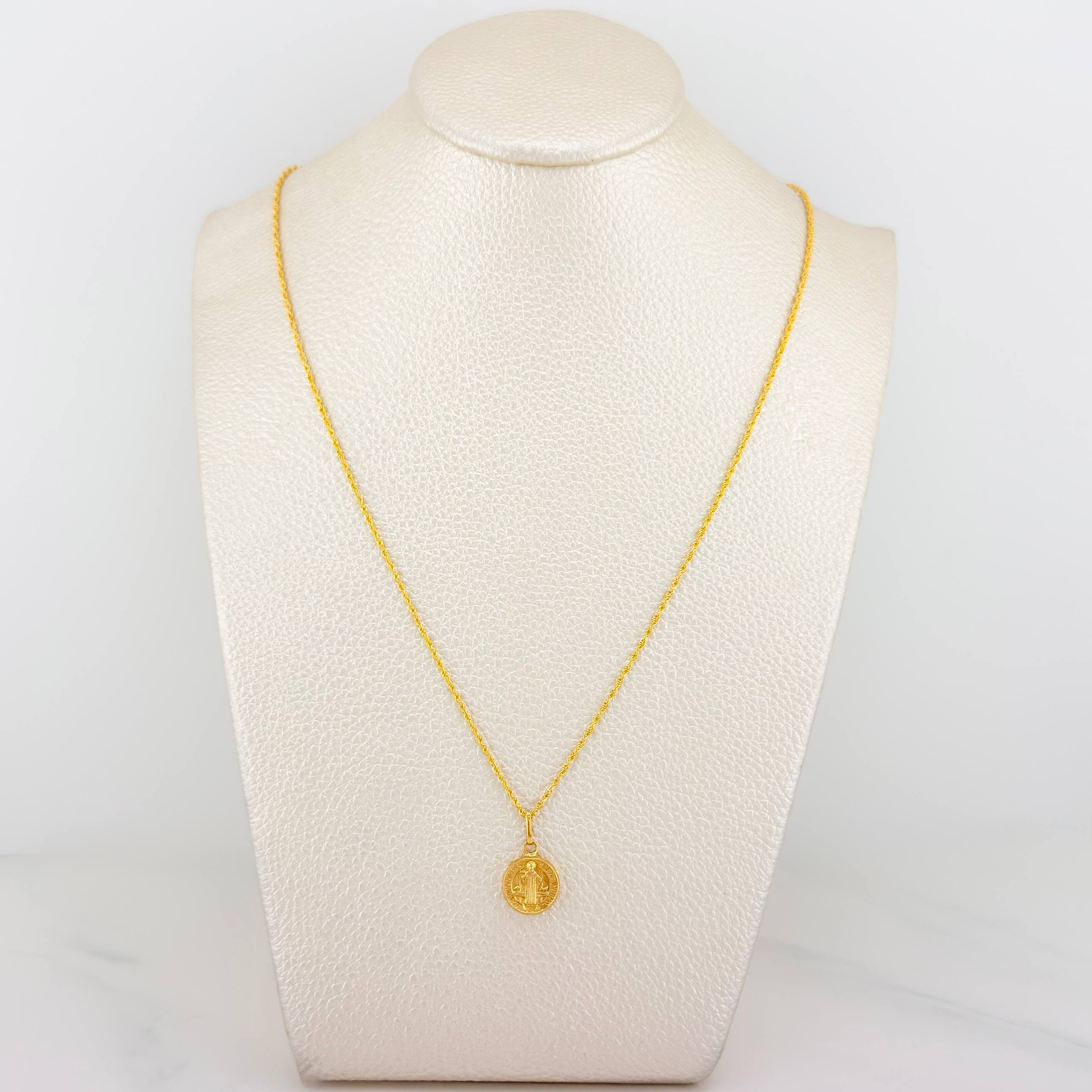 Set Cadena Lazo + Dije San Benito / 1.75gr / 60 cm Oro Amarillo 18K