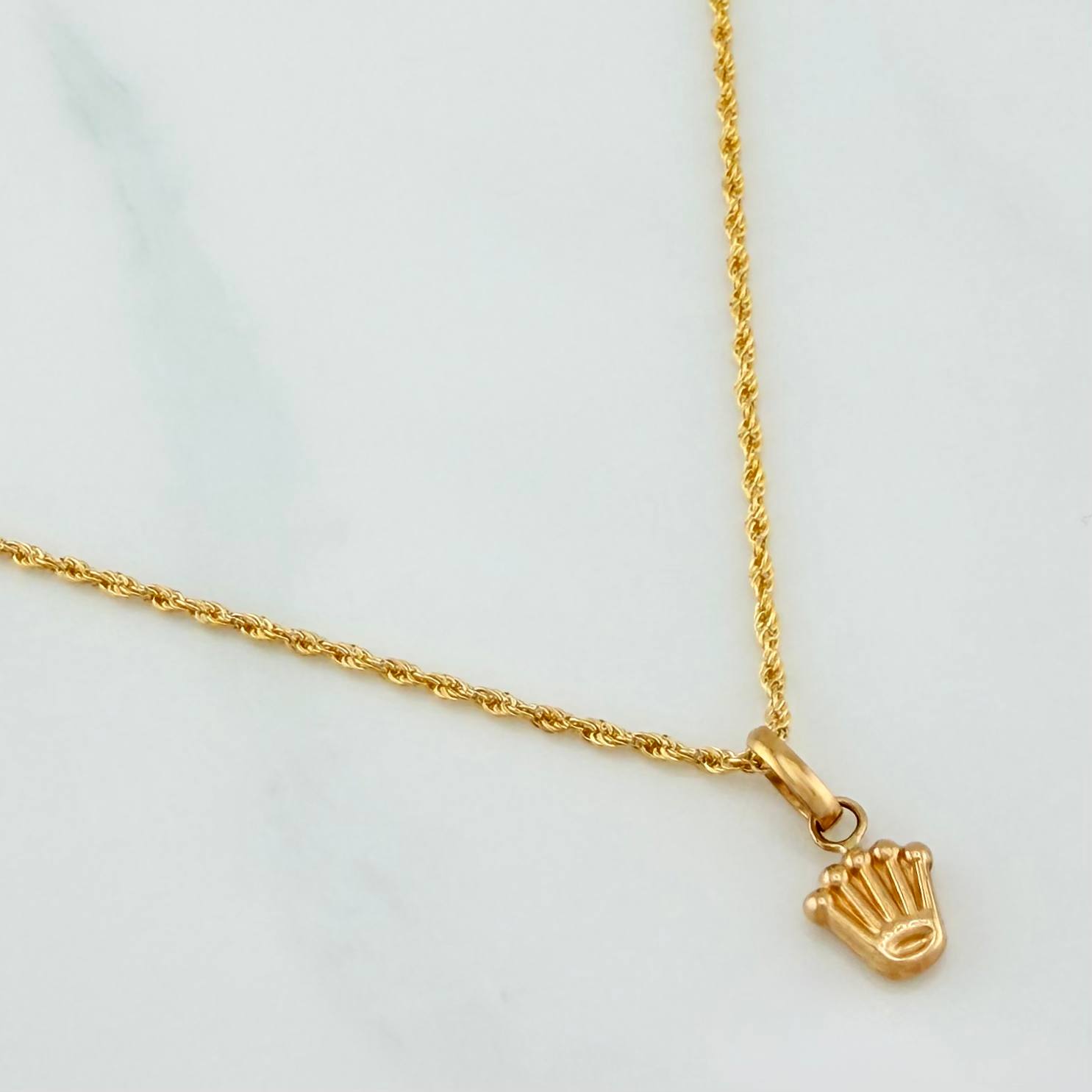 Set Cadena Lazo + Dije Corona / 1.35gr / 50 cm Oro Amarillo 18K