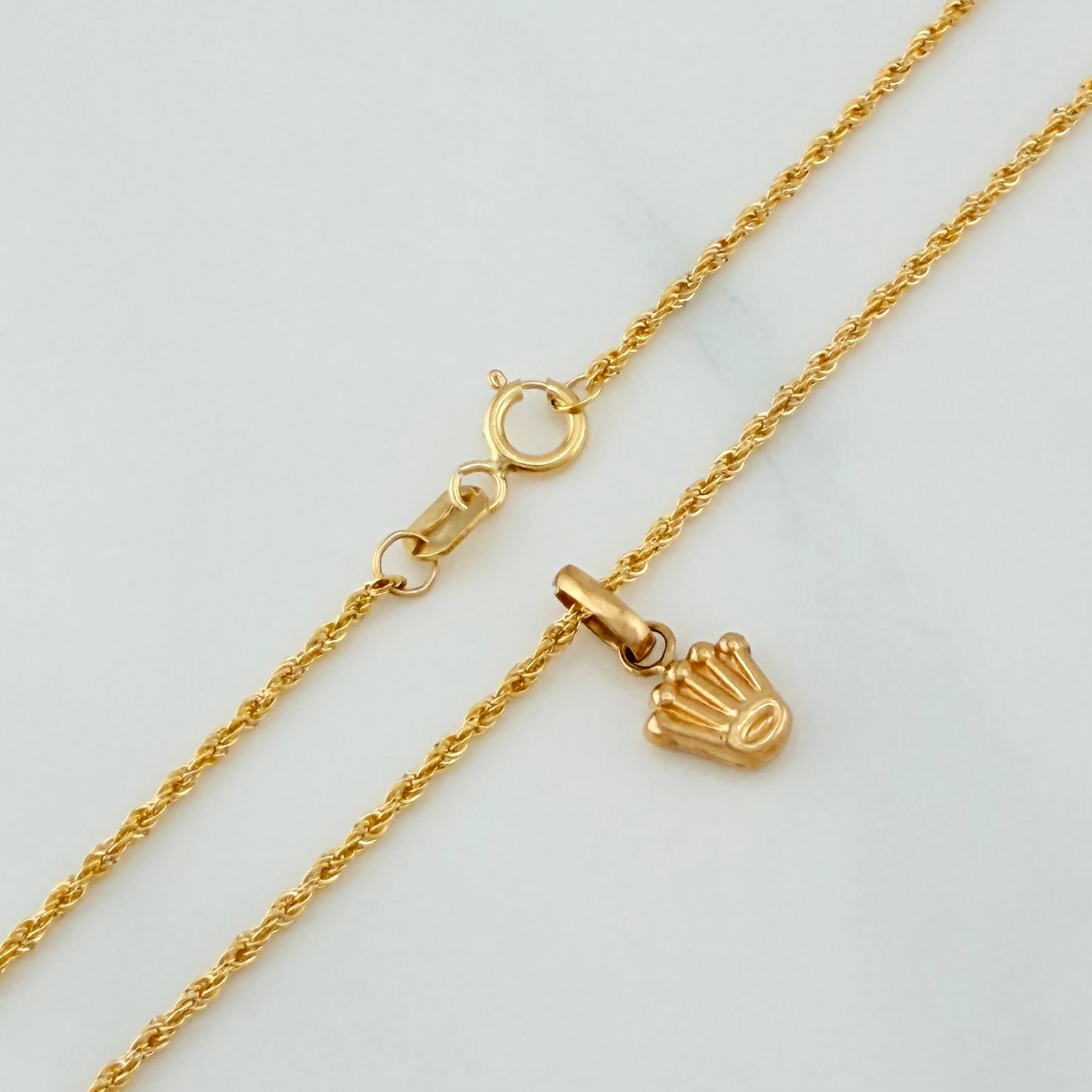 Set Cadena Lazo + Dije Corona / 1.35gr / 50 cm Oro Amarillo 18K