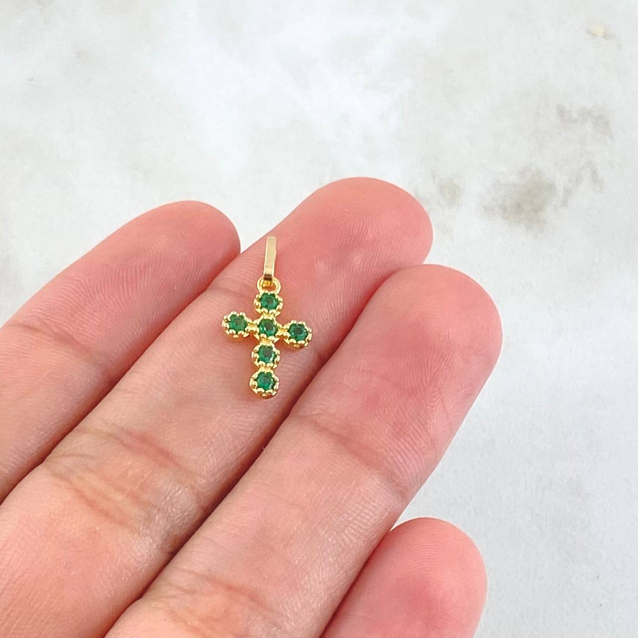 Dije Cruz Tupida 0.6gr / 1.8cm / Oro 18K