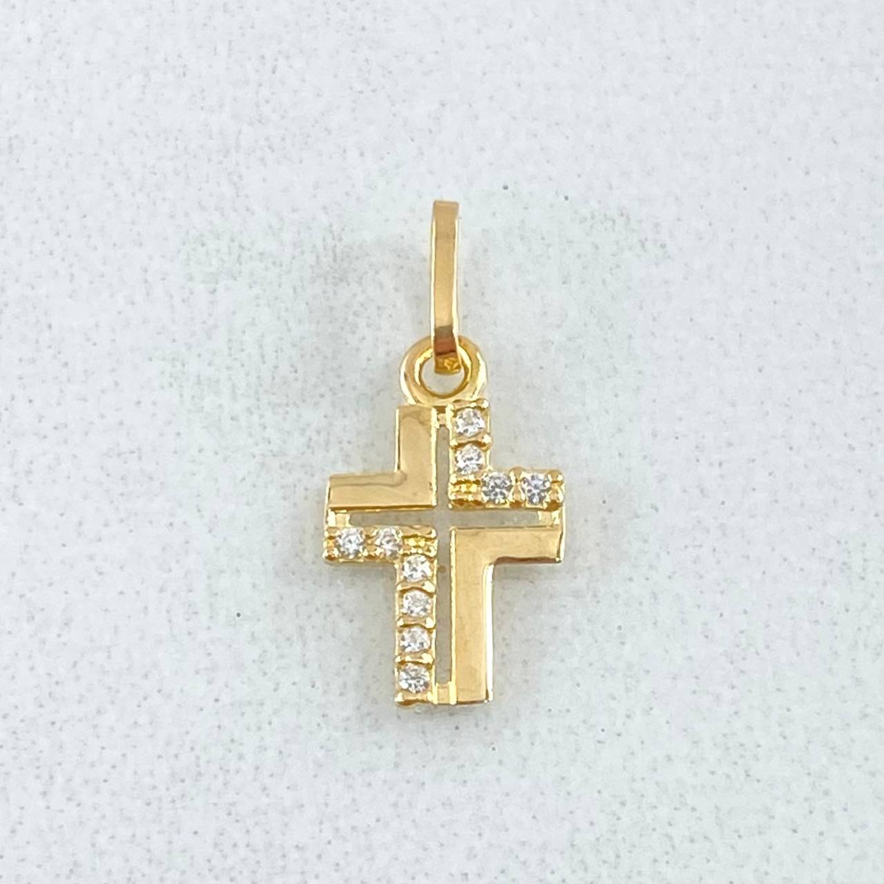 Dije Cruz 0.35gr / 1.6cm / Oro 18K