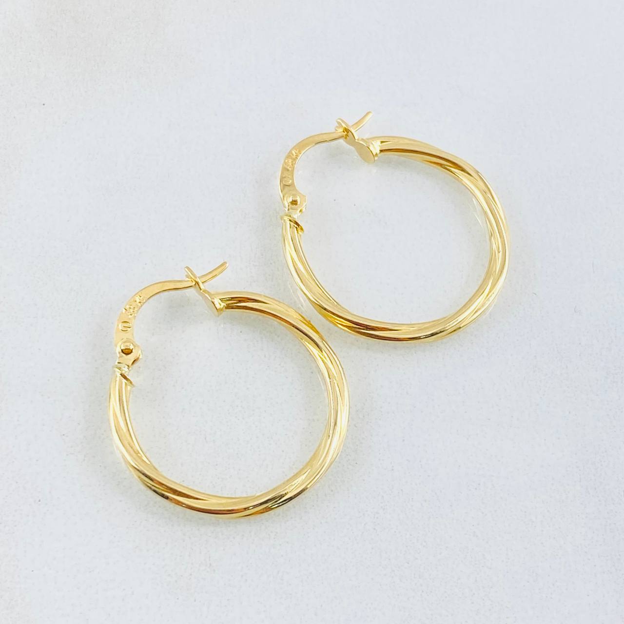 Candongas Lui 1.3gr / 2.3cm / Oro Amarillo 18K