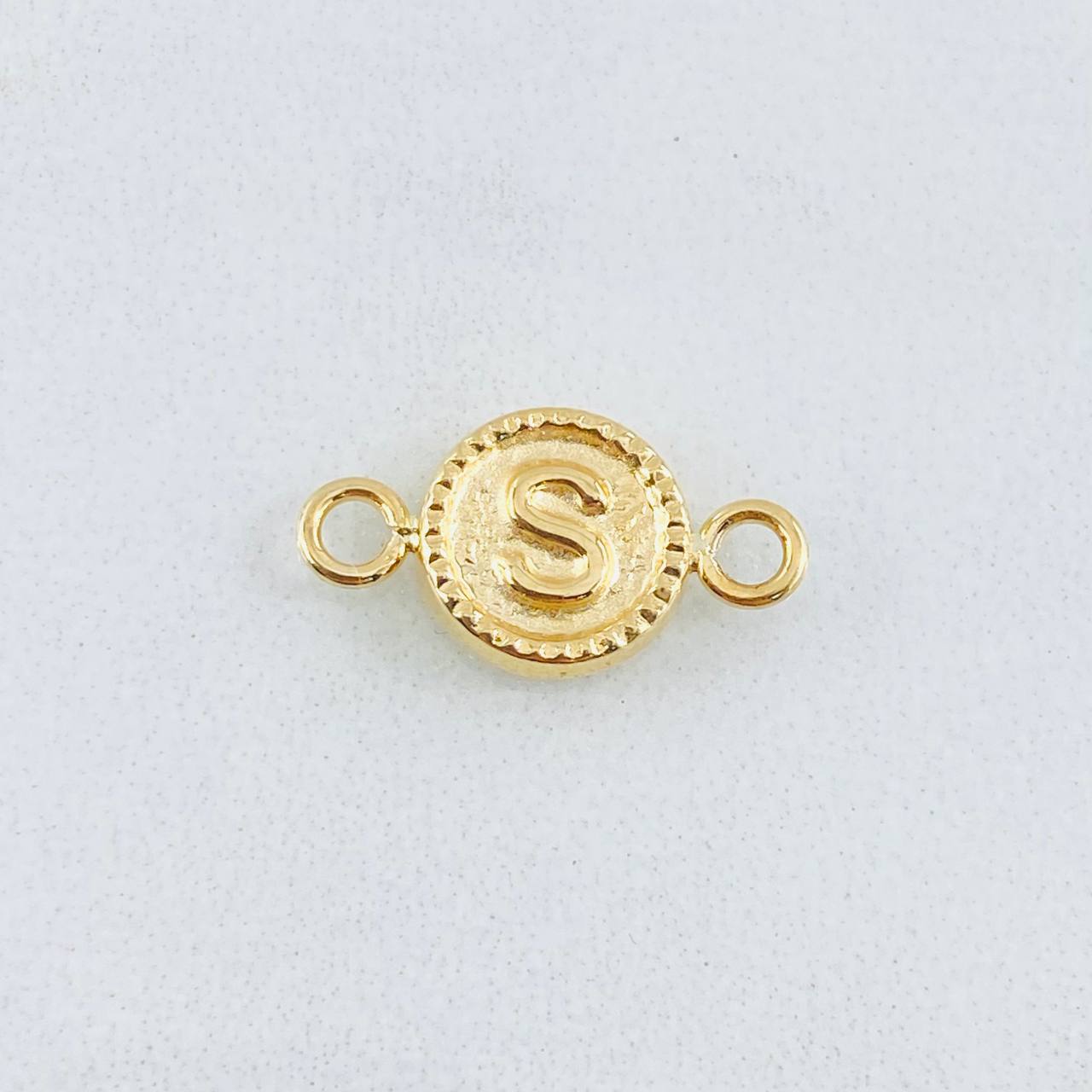Herraje Letra S 0.45gr / 1.5cm / Oro Amarillo 18K