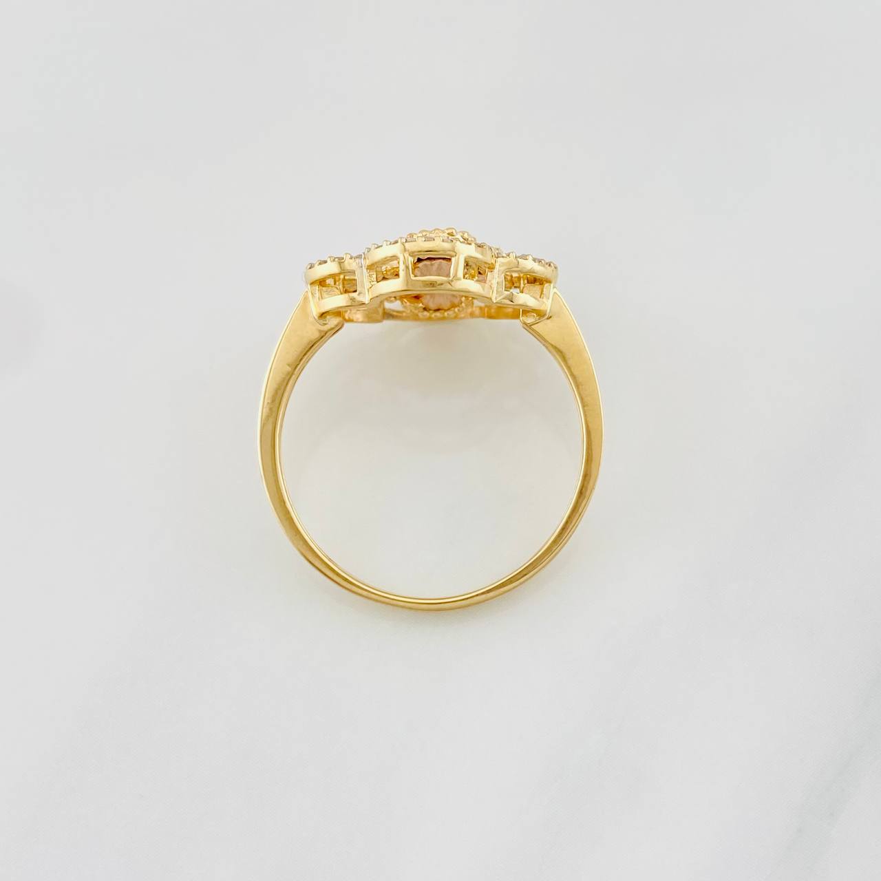 Anillo Trebol 3.85g / T8 Tres Oros 18K