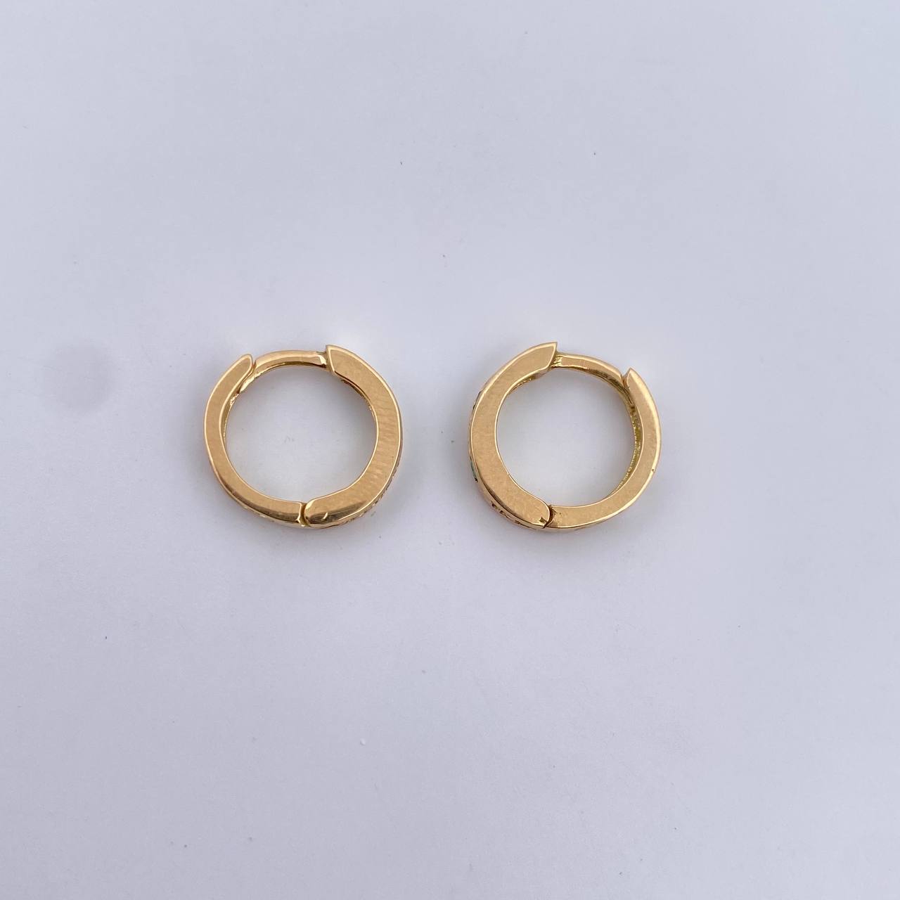 Candongas Golf 2.75gr / Esmeralda 20 Pts Oro Amarillo 18K (Joya) &